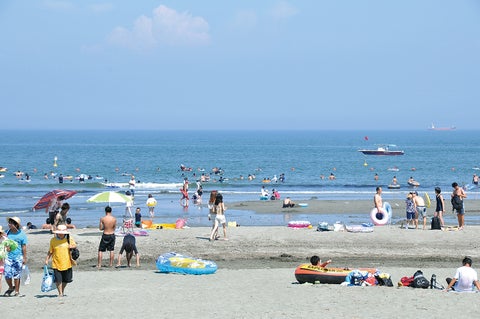 徳島市 小松の海を遊びつくせ!小松海水浴場 ウィズアズマ建設が海開き