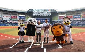 ZOZOTOWN20周年を記念し、BAPE®コラボの特別ユニフォームで冠協賛試合を開催