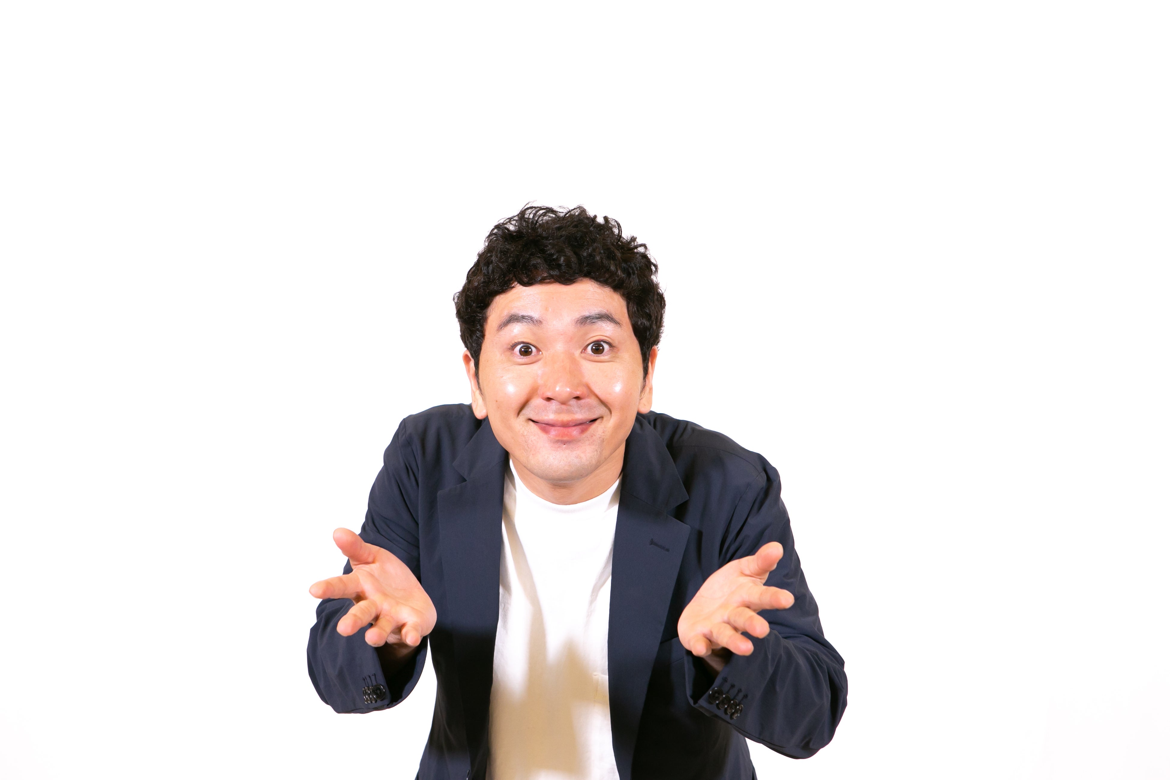 マグ万平（MC）