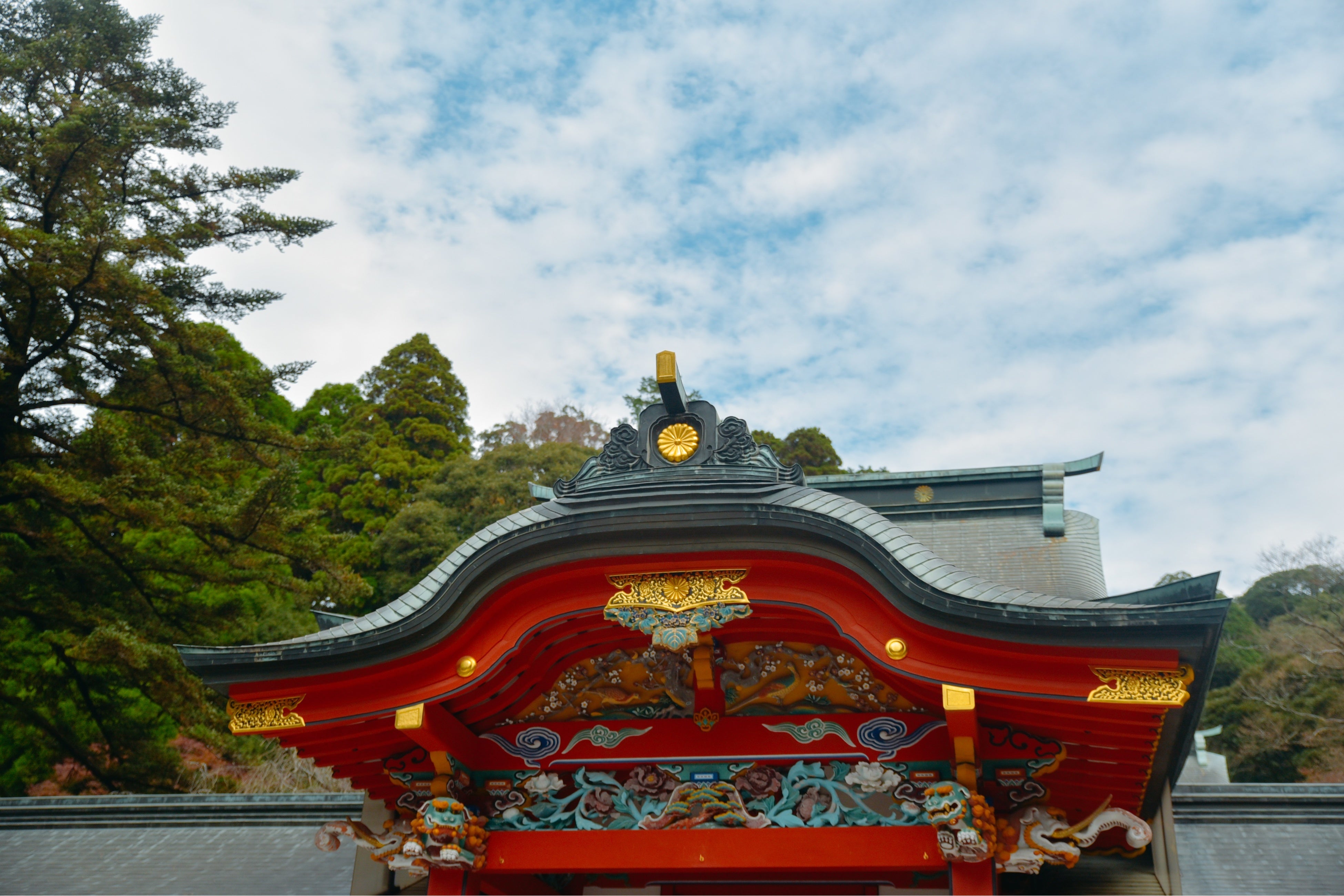 霧島神宮国宝記念、九面花台、非売品 霧島神宮と鹿児島神宮、国宝と重文へ 龍柱や豪華・豊かな装飾