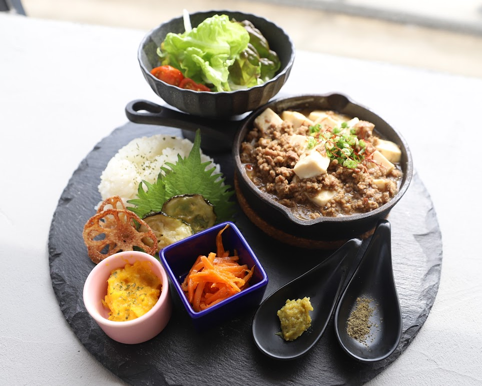 柚子胡椒香る！絶品麻婆豆腐　￥1,600