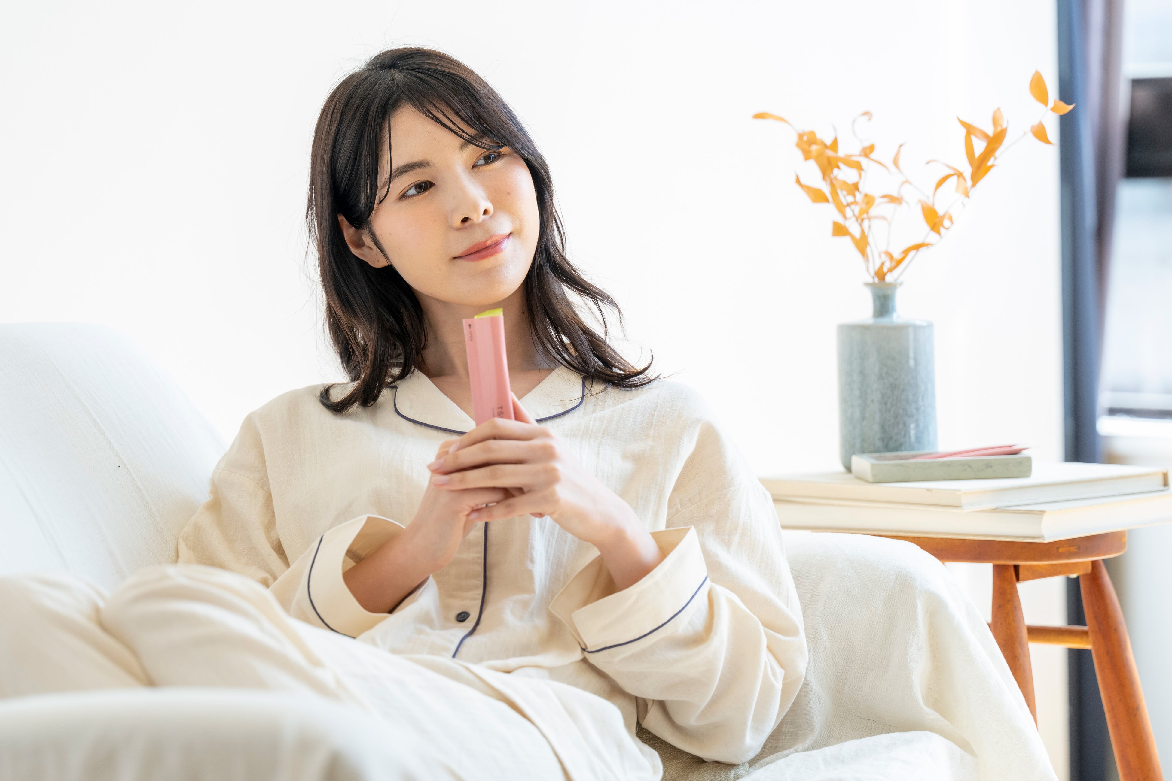 ベッドで横になりながら