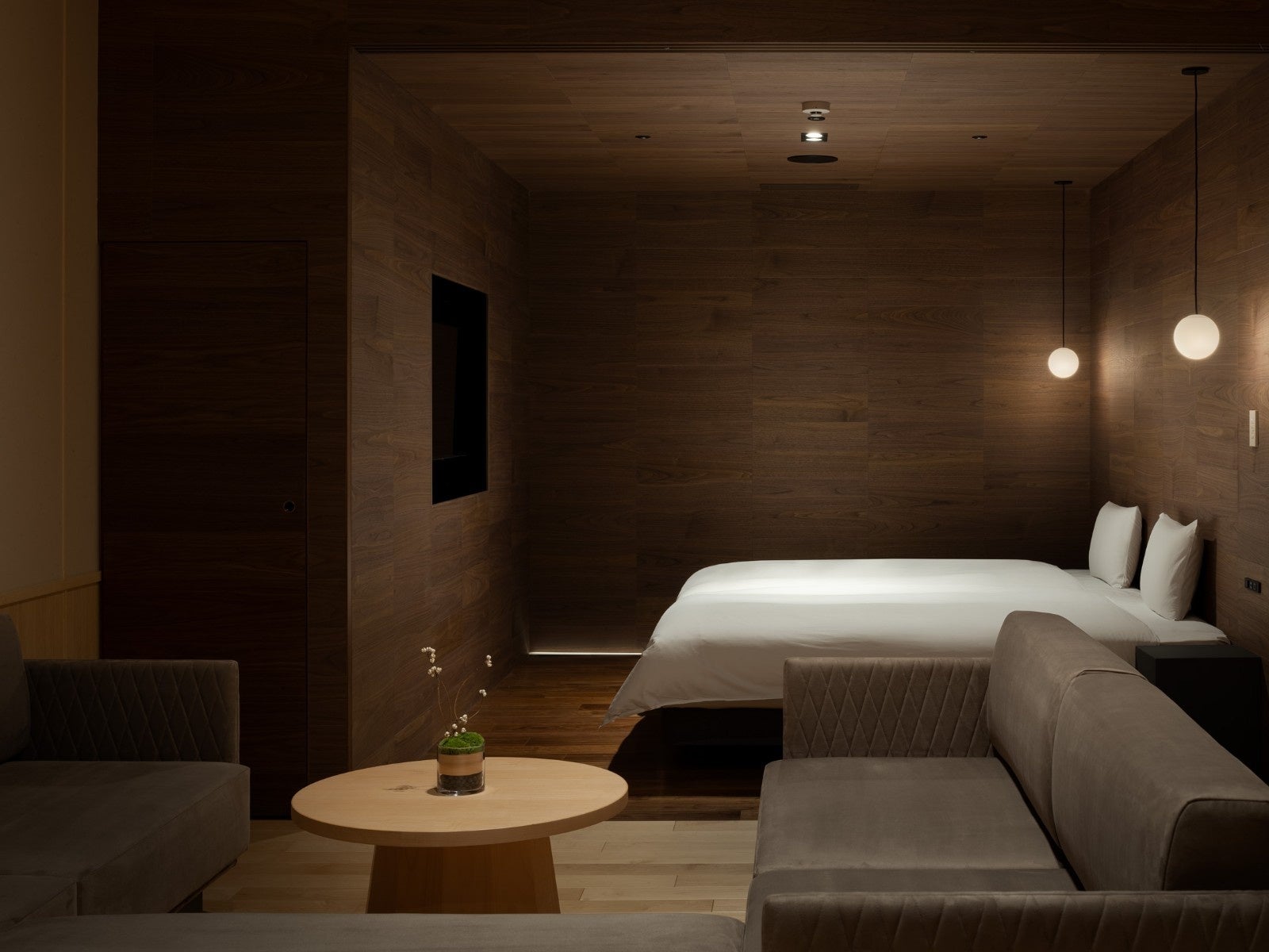 2023年2月誕生、温泉半露天風呂付き客室＜かわみ＞プレミアム和モダン