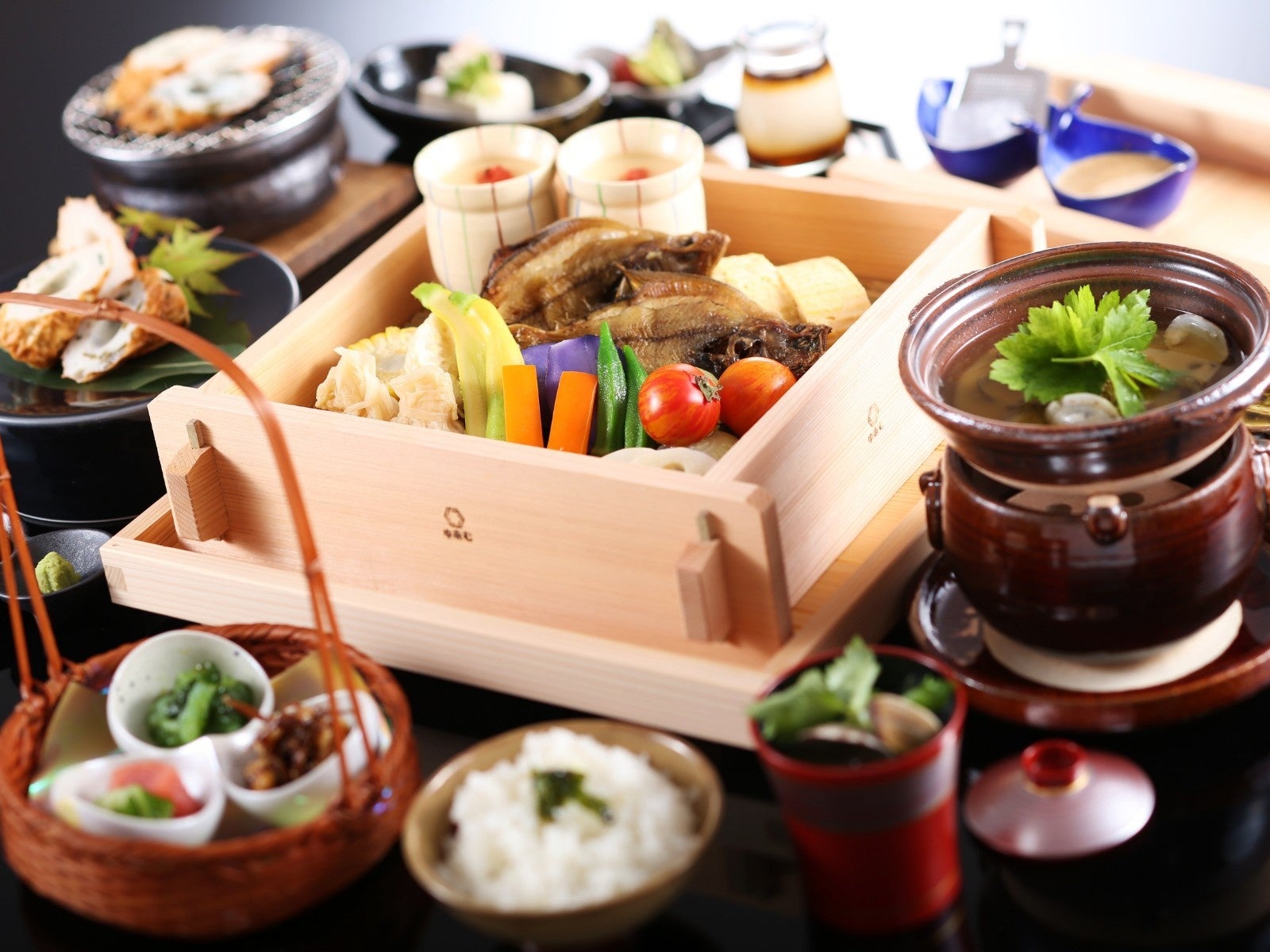 アツアツの湯気が嬉しい朝食名物「せいろ蒸し」