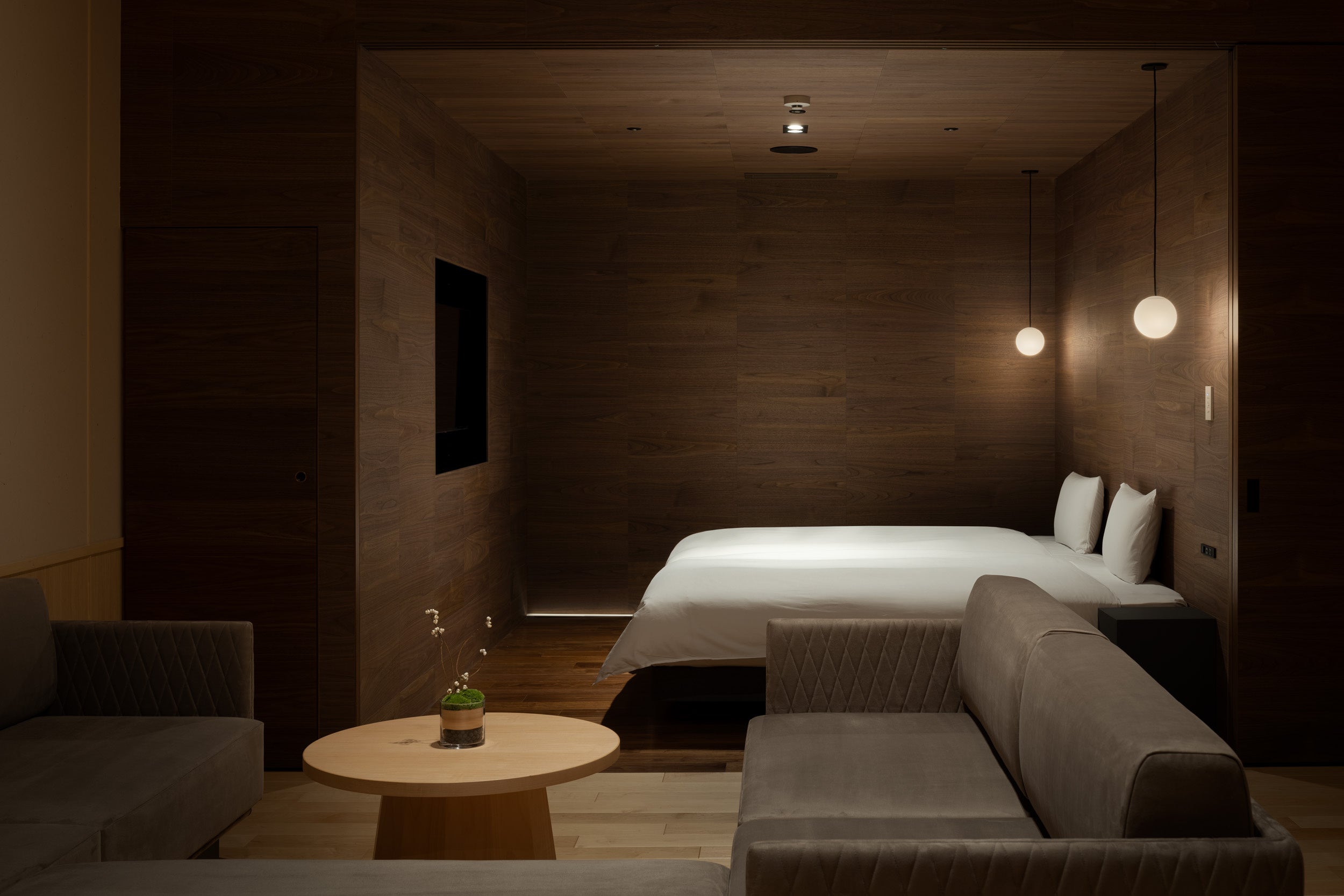 山陰湯村温泉　湧泉の宿ゆあむ　温泉半露天風呂付客室＜かわみ＞プレミアム和モダン