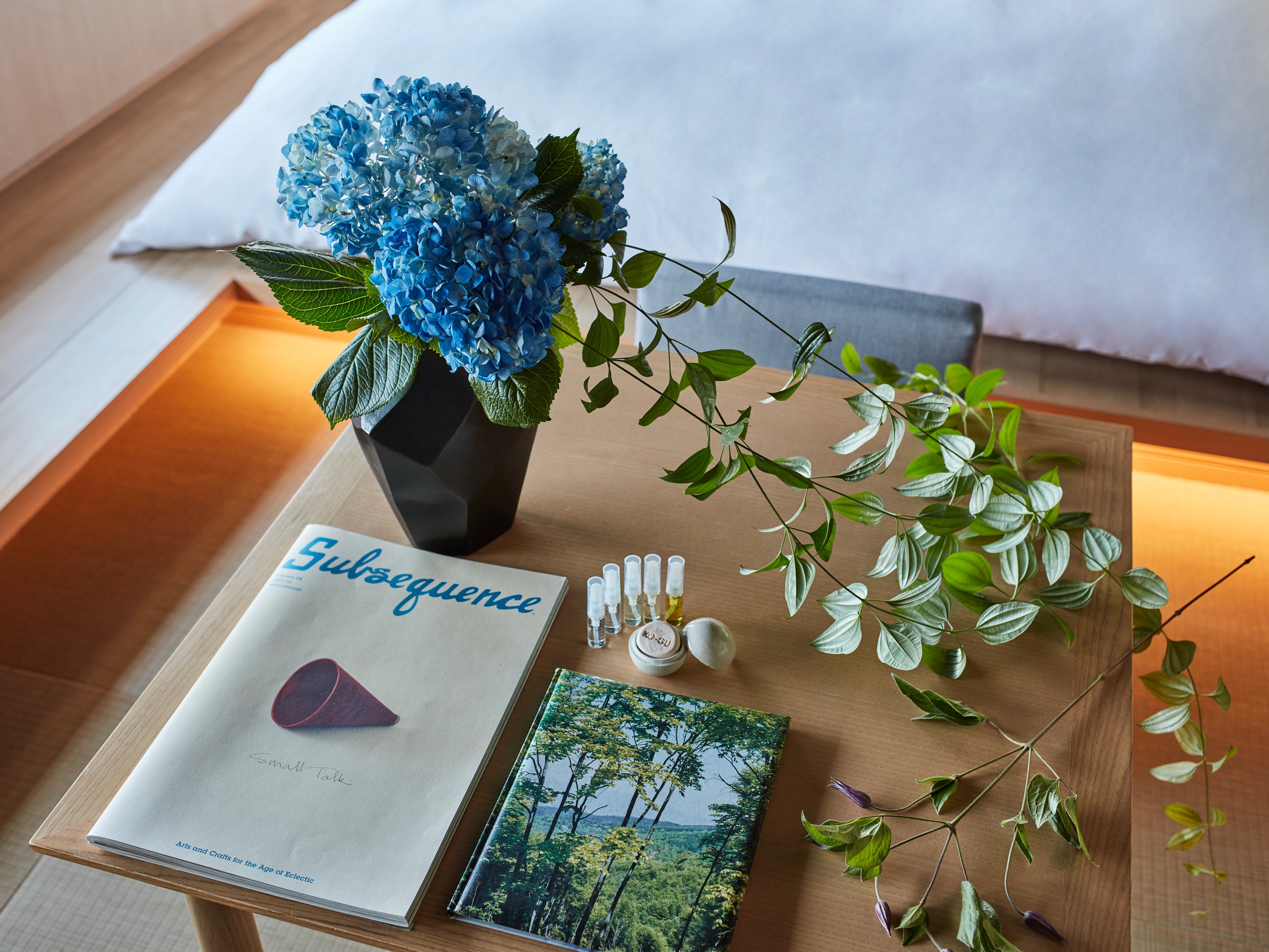 propellaheartによる「生花と選書」