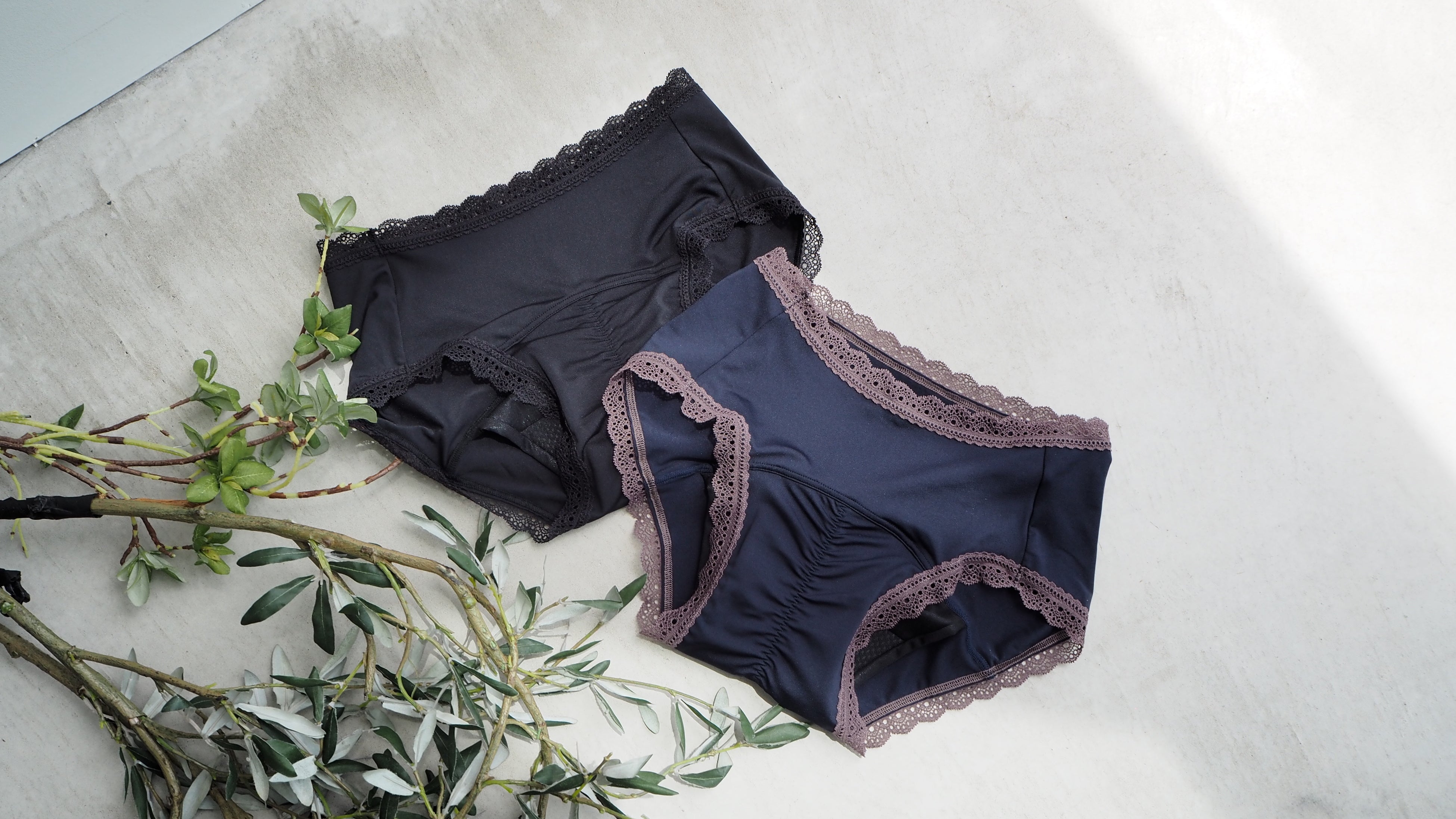 AMPHIW‘BASIC　吸水サニタリーショーツ（PFF020）