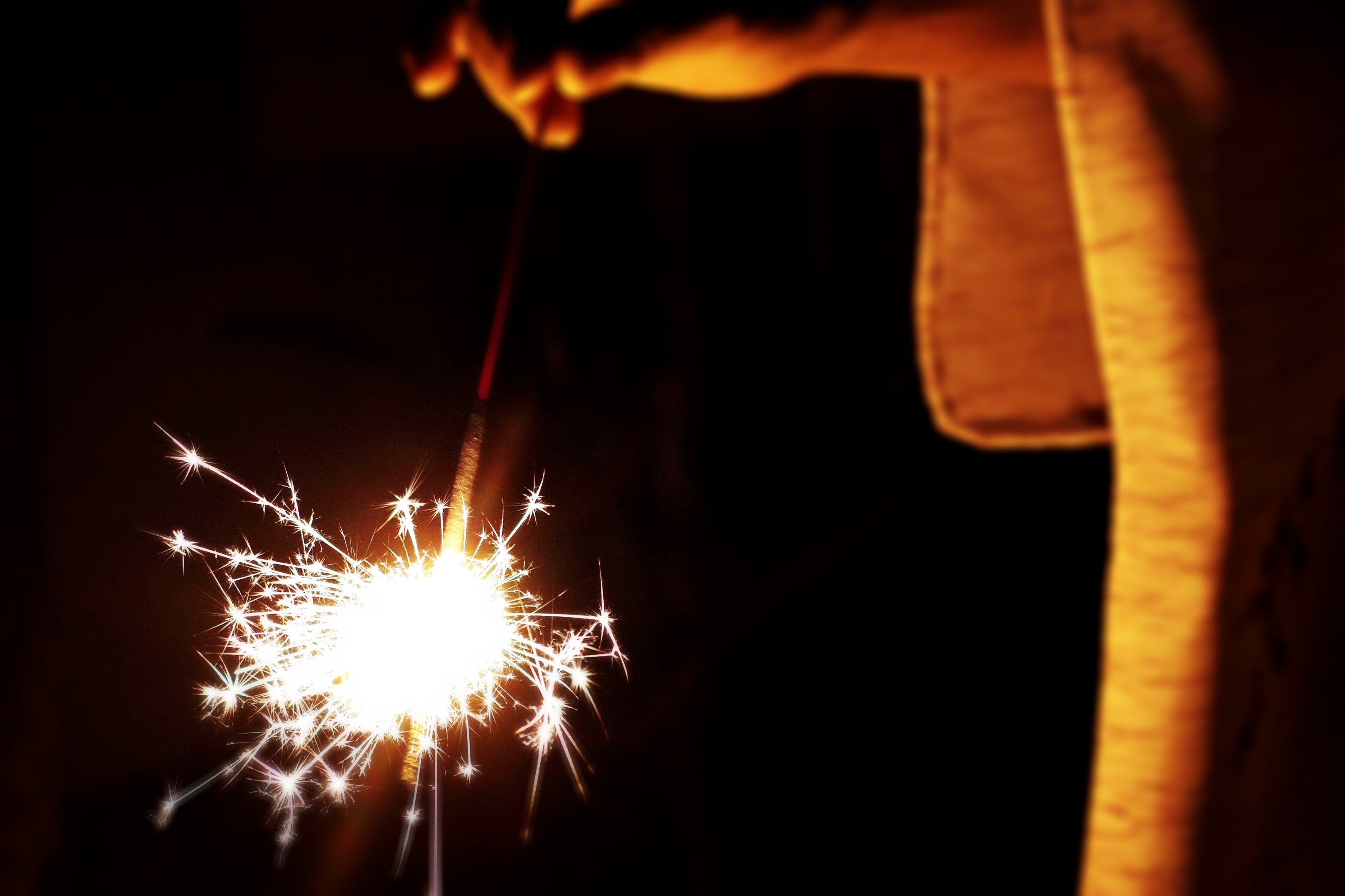 【花火セット】特典の手持ち花火。当館駐車場の専用スペースで楽しむことが出来る。
