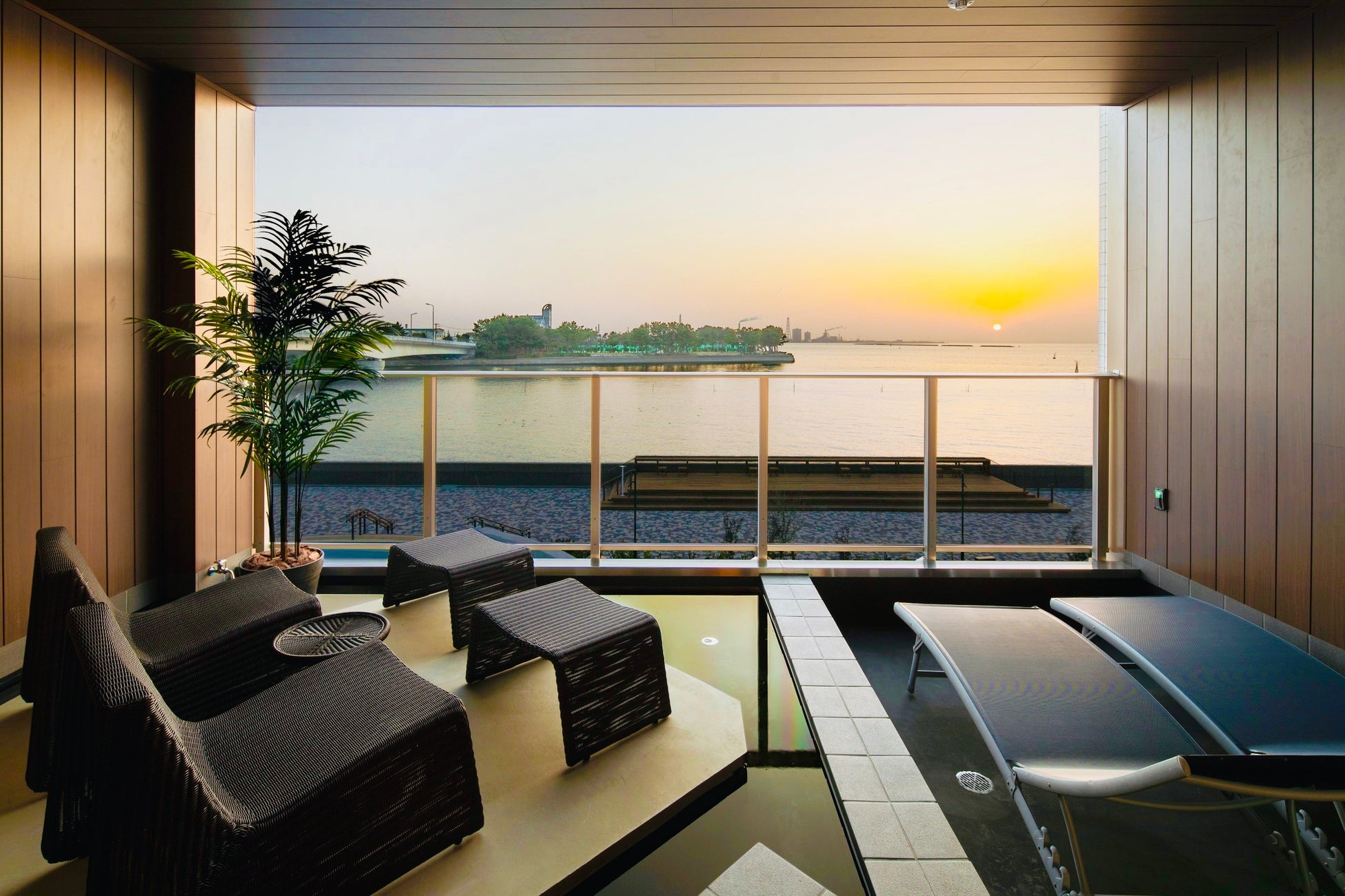 木更津再開発エリアに 泊まれる鮨屋 がコンセプトの温泉旅館 鳥居崎倶楽部 Hotel Seafood 22年3月18日 金 グランドオープン 株式会社旅館王のプレスリリース 木更津再開発エリアに 泊まれる鮨屋 がコンセプトの温泉旅館 鳥居崎倶楽部 Hotel Seafood 22年3月18日 金 グランドオープン 株式会社旅館王のプレスリリース