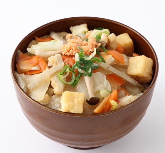 【平和堂】11月7日(水)より、滋賀の地酒「七本鎗」の酒粕を使用した粕汁を販売開始