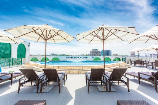 夏季限定 屋上プール『#ROSEBEACHCLUB』2026年5月16日(土)オープン 夏季限定 屋上プール『#ROSEBEACHCLUB』2026年5月16日(土)オープン