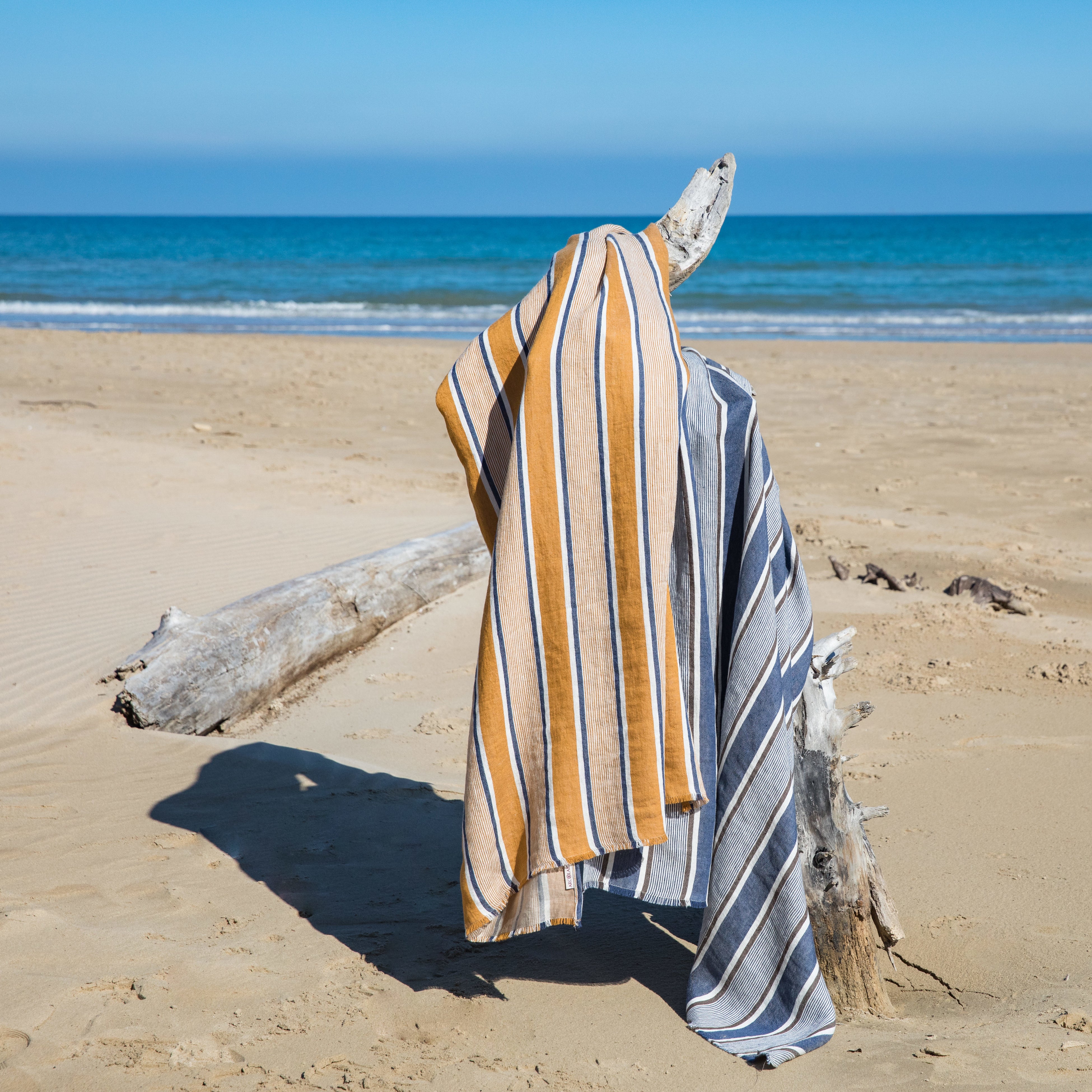 RADICAL TOVAGLIA （テーブルクロス）３色展開