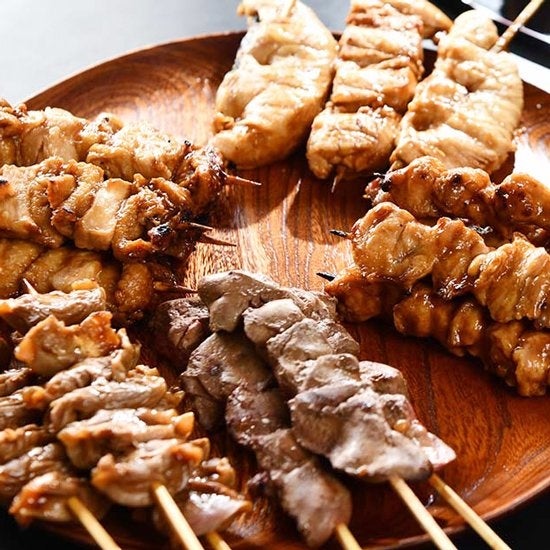 鳥取県産大山どり入り 焼き鳥串8種40本セット[焼き上げ済・タレ] 表示価格：5,300円（税込）➡会員価格3,710円（税込）