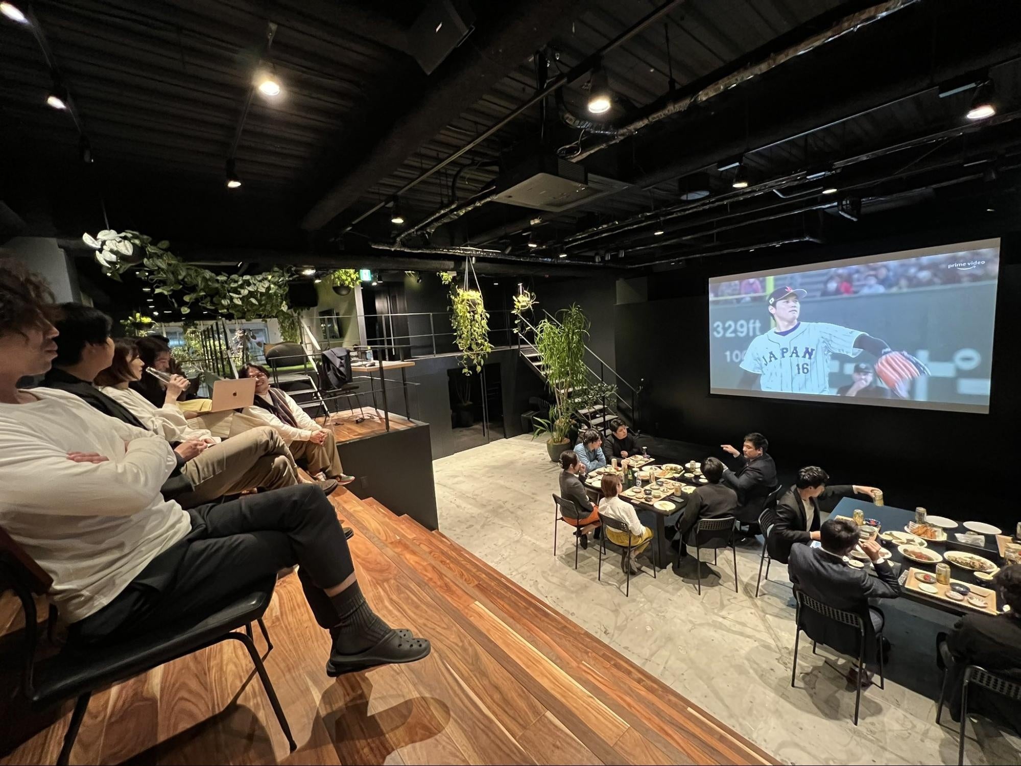 トゥモローゲート：WBCオフィスパブリックビューイングの様子