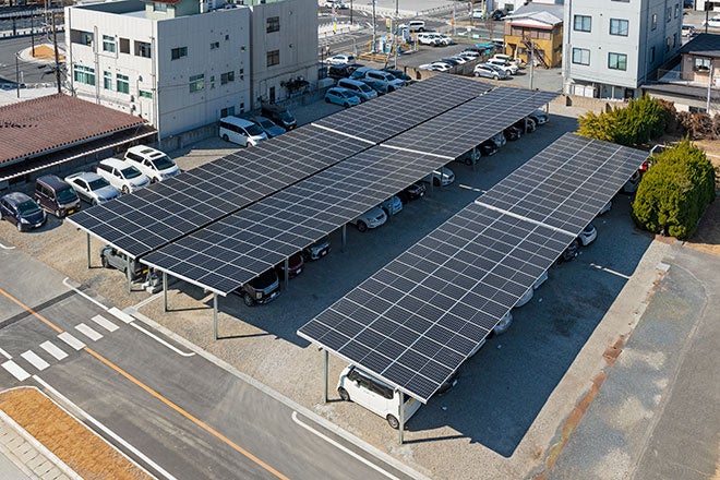 普通車44台分の駐車スペースで想定年間CO₂削減量は約71t