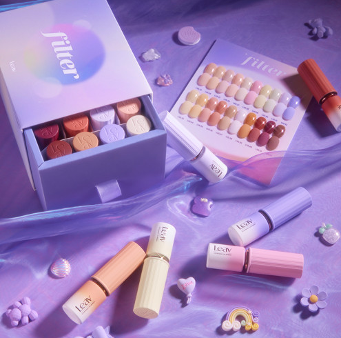 発売1カ月で爆発的人気に！リップスティックみたいなジェルネイル