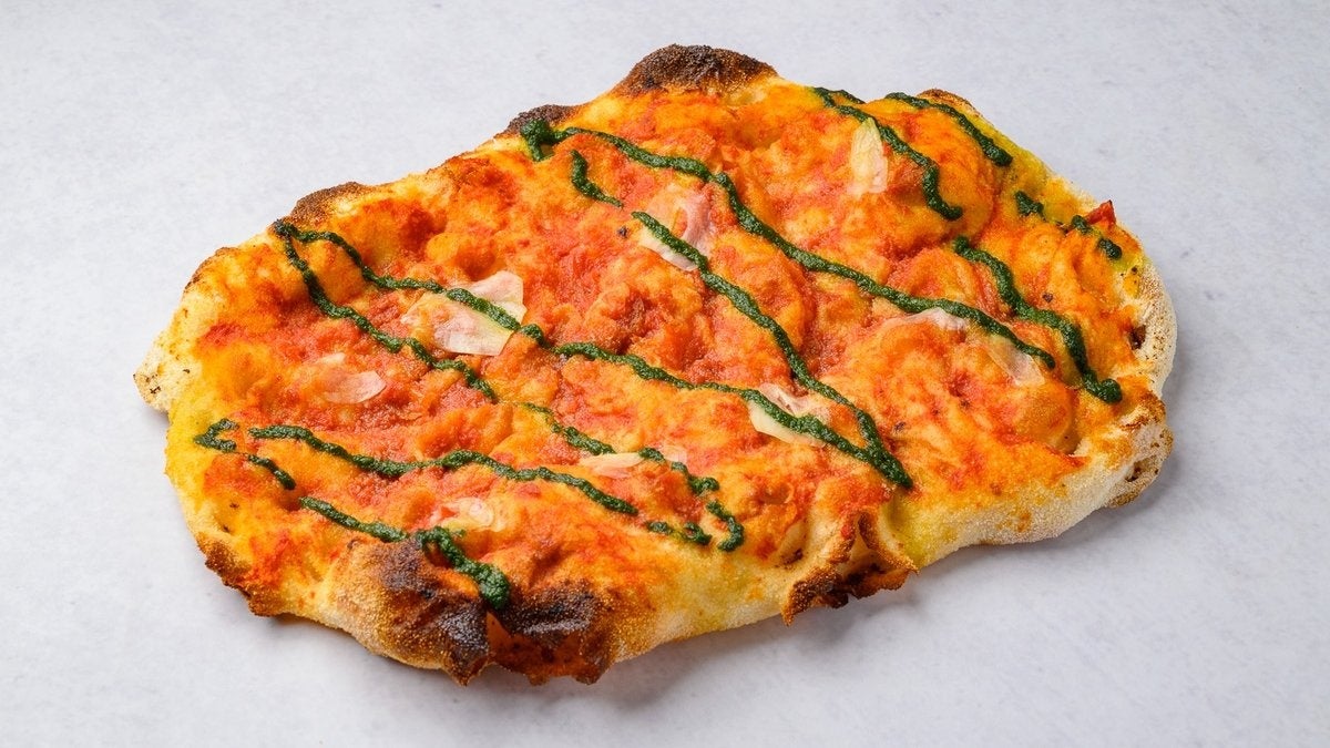 「ピンサ・ロマーナ 」トマトソースを使った「ロッサ」