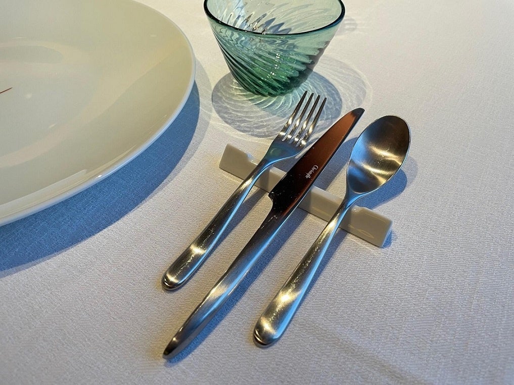 カトラリーレストの使用