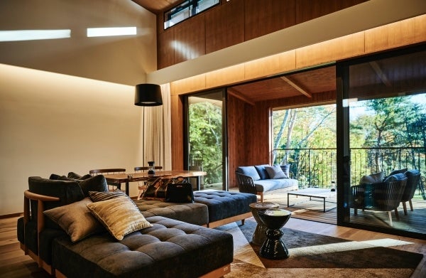 別荘気分で過ごせる、庭やテラス付きヴィラスイート