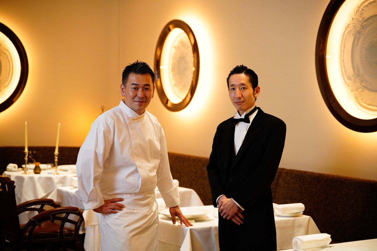 料理長・内木塲寿知（左）と支配人・松熊祐一郎（右）