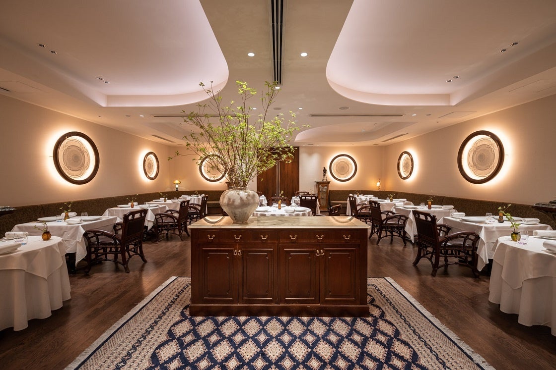 「レストランひらまつ 博多」ダイニング