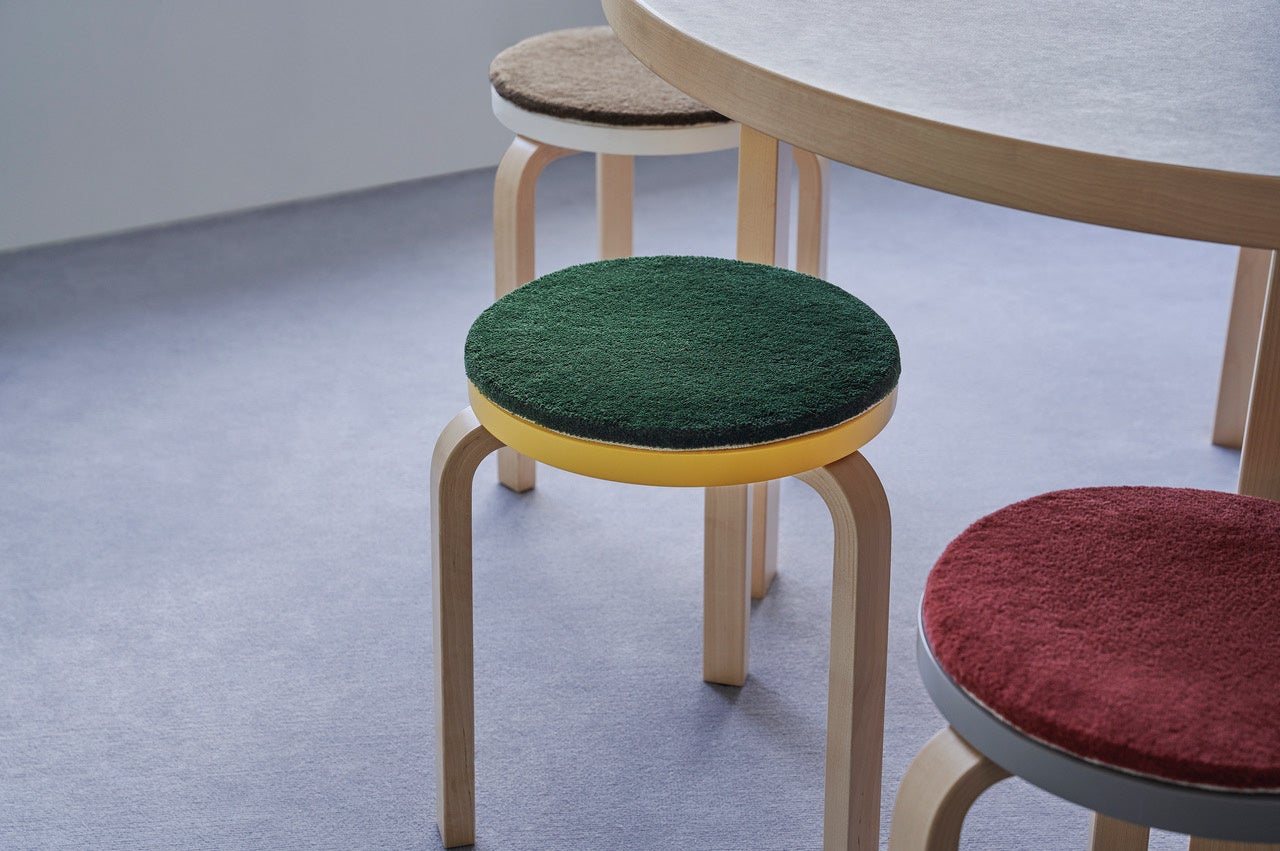 Accessories For Carpet Life ウールチェアパッド 羊アートポスター 新発売 堀田カーペット株式会社のプレスリリース Accessories For Carpet Life ウールチェアパッド 羊アートポスター 新発売 堀田カーペット株式会社のプレスリリース