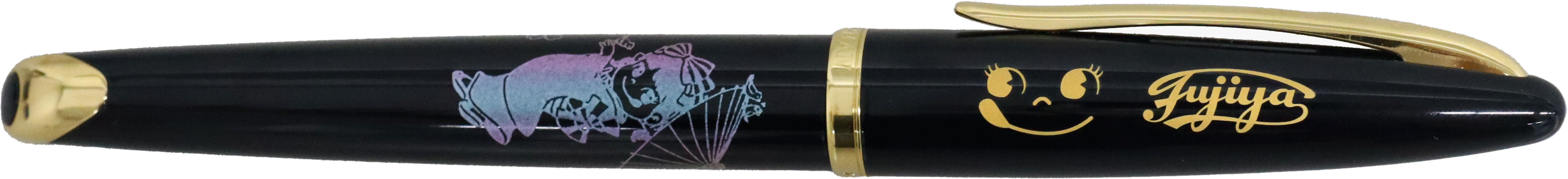 ボディ部分には着物を着たペコちゃんが施された、特別なデザインです。