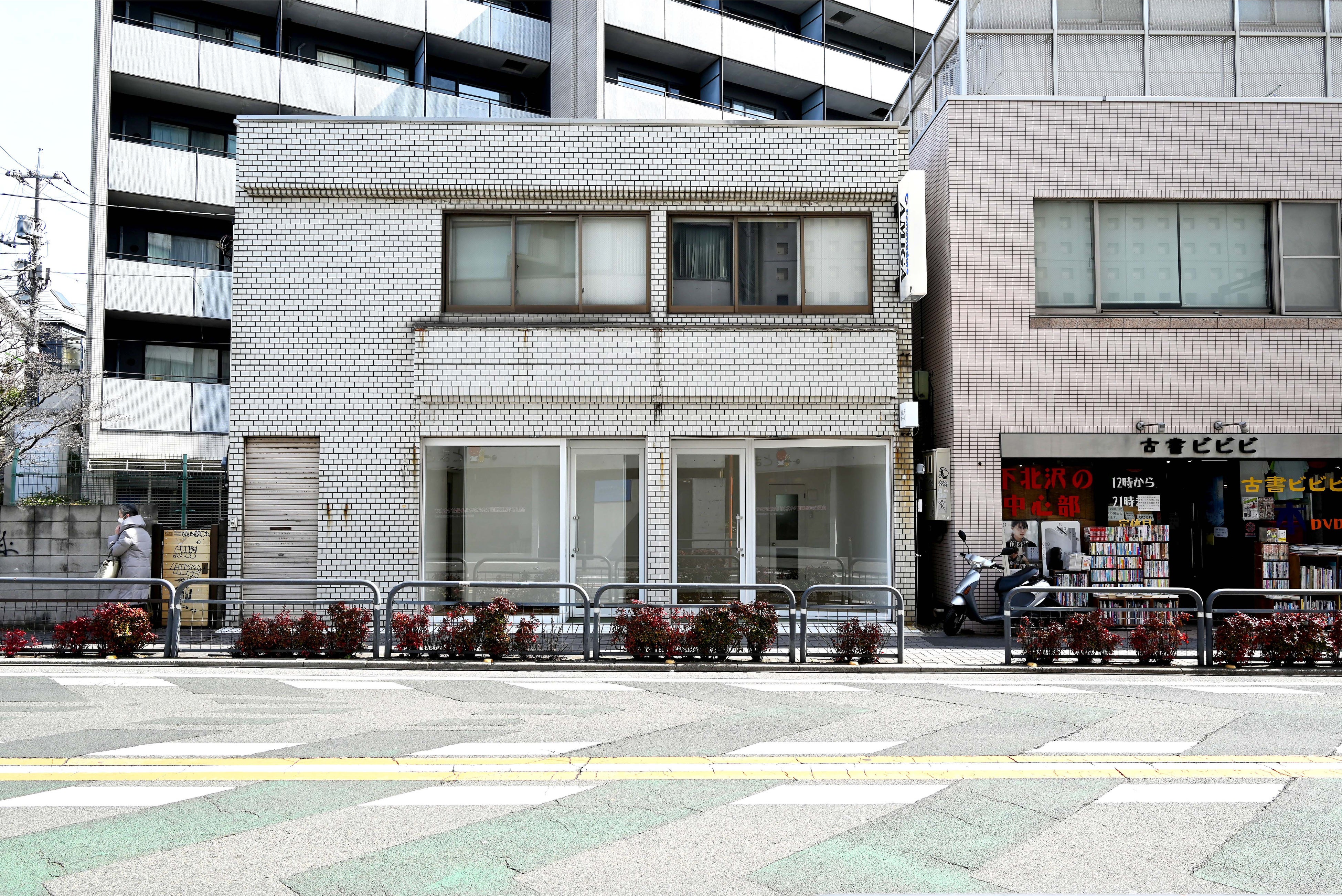 下北沢アーツ外観_1