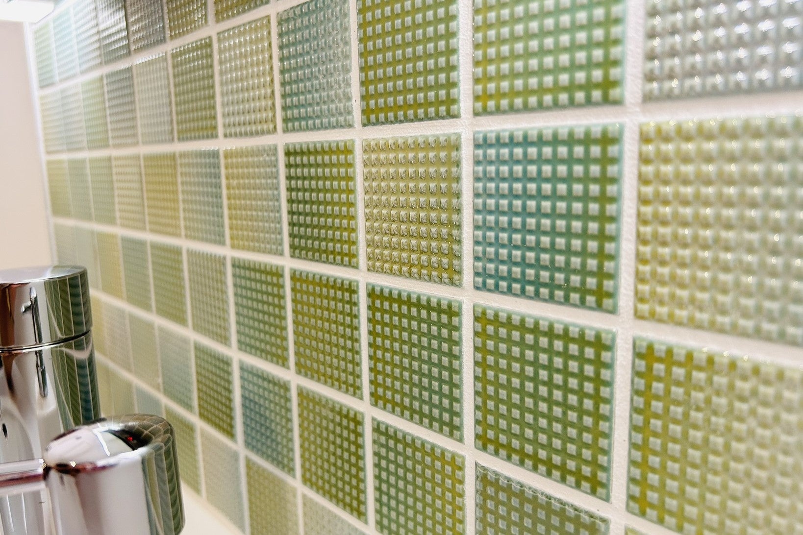 水回りを彩るモザイクタイル