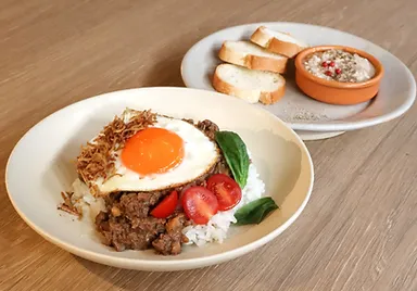 フルーツミートガパオ、リエット