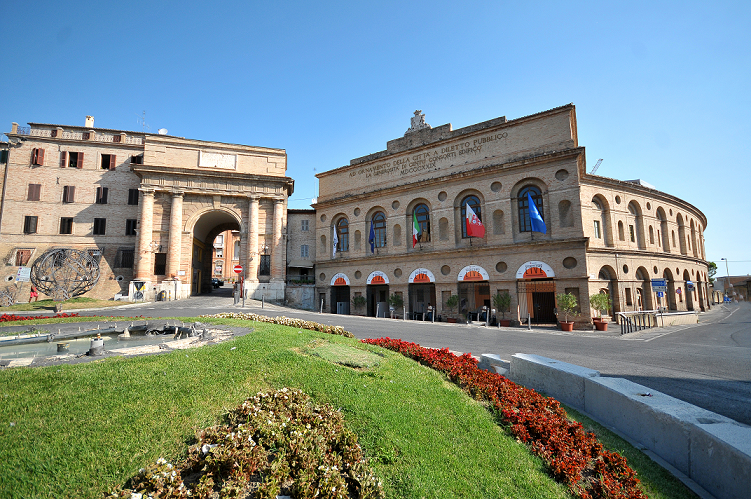 マチェラータ・オペラ・フェスティバルの会場 「スフェリステーリオ」©Regione Marche