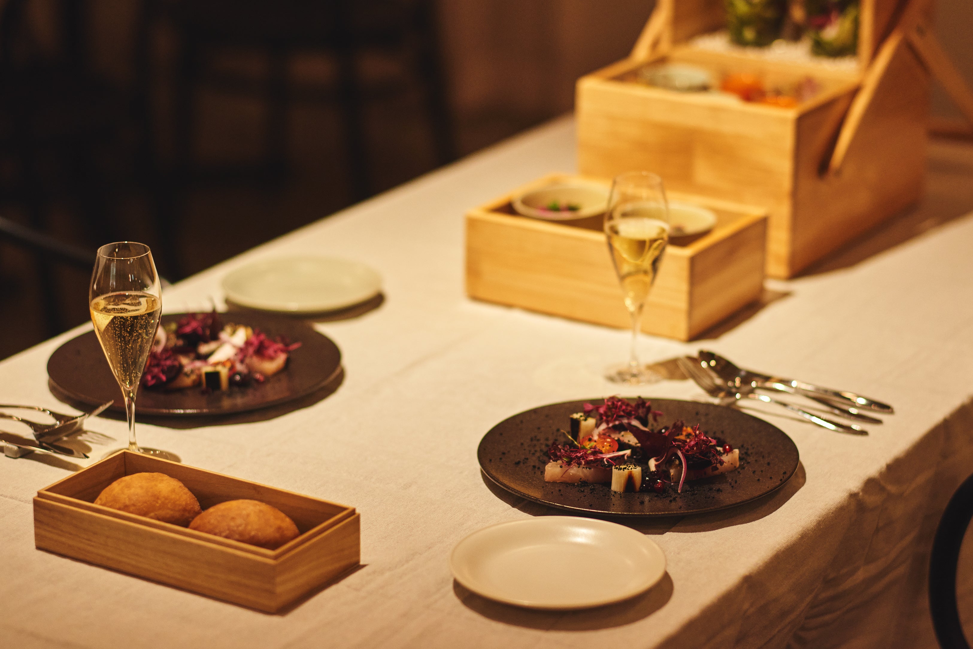 レストラン（夜）