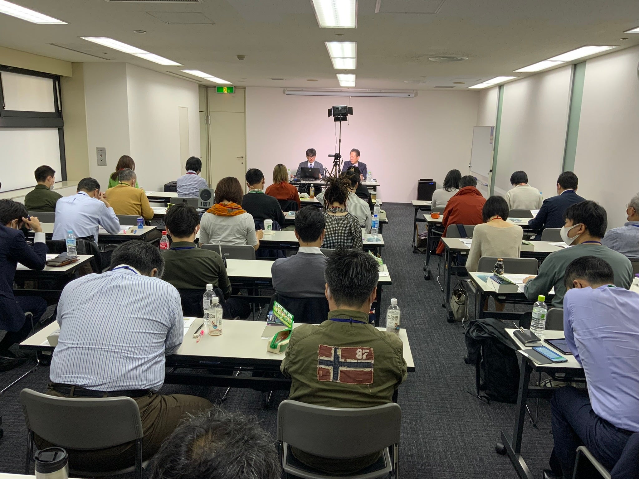 月例会で学ぶ塾生