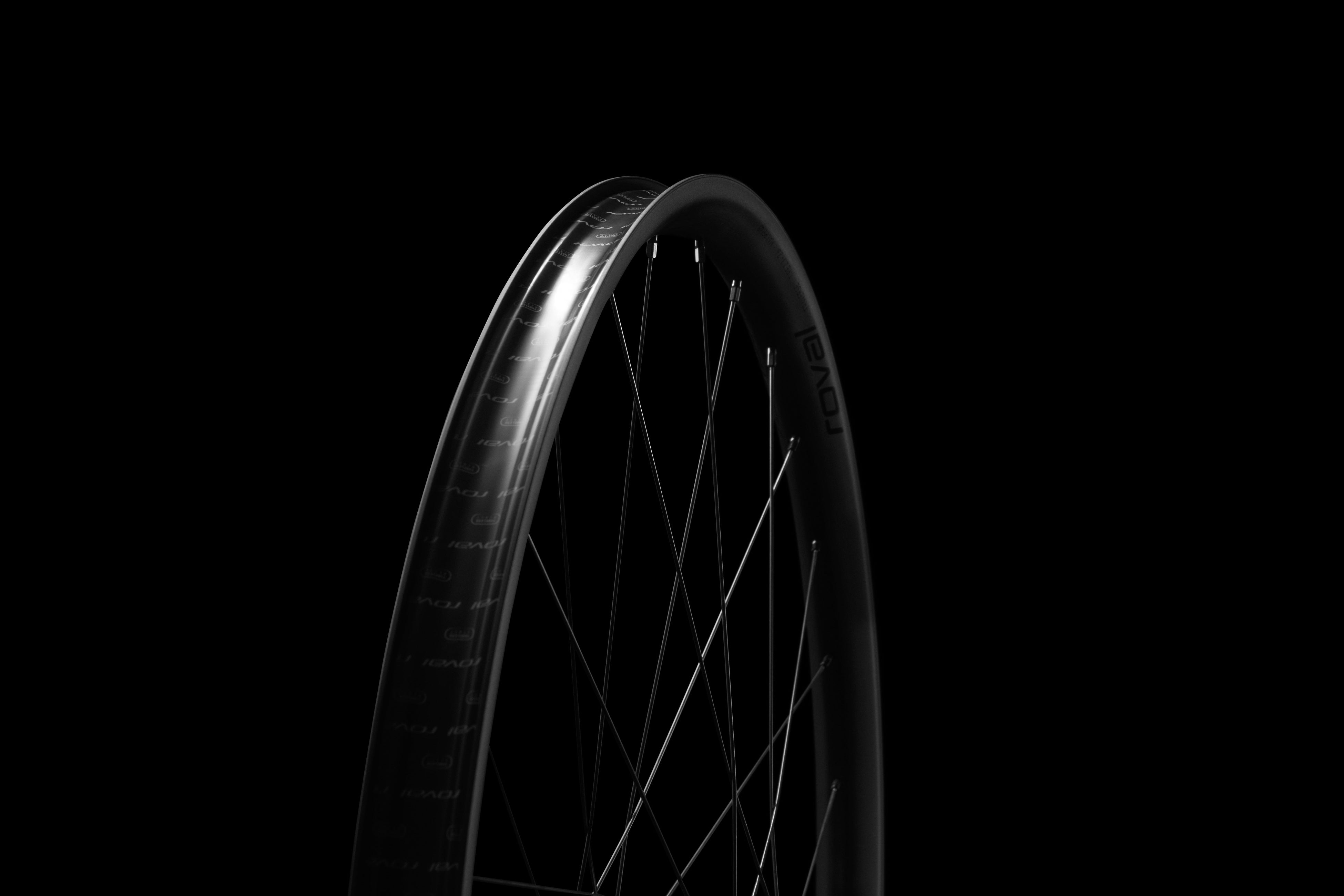 カーボンホイール29er後輪【定価112,200円】ROVAL TRAVERSE ROVAL TRAVERSE HD 240 29 6B FRONT CARBON/BLK(29