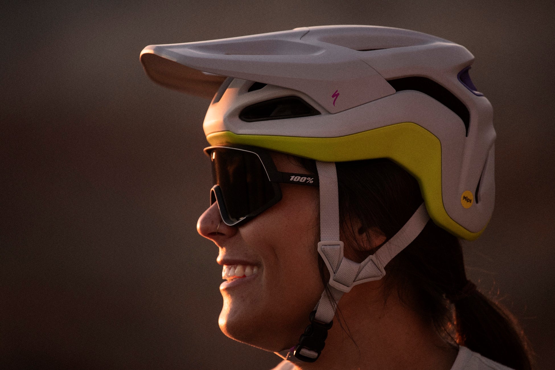 スペシャライズドが 大胆な走りを意のままにする最新スタイルのマウンテンバイクヘルメットambush2を発売 スペシャライズドのプレスリリース スペシャライズドが 大胆な走りを意のままにする最新スタイルのマウンテンバイクヘルメットambush2を発売 スペシャライズドのプレスリリース