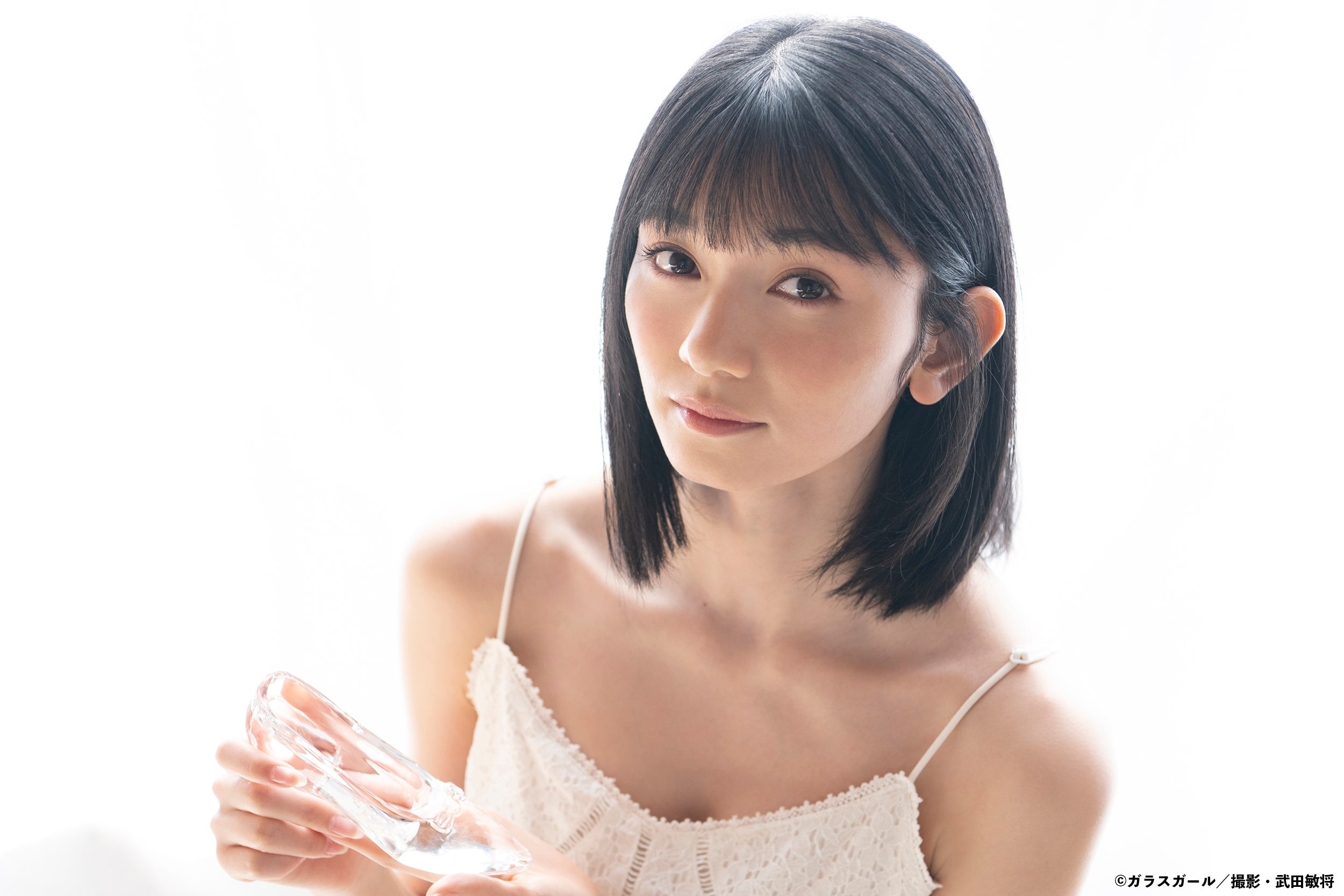 初の「カバーガール」を務めるのは、今年結成6周年を迎えた人気アイドルグループ・Task have Funの熊澤風花