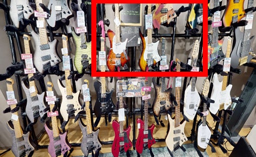 ※画像はMIYAJI GUITARS KANDA(宮地楽器 神田店)のヴィンテージフロアの商品コーナーと商品拡大イメージ