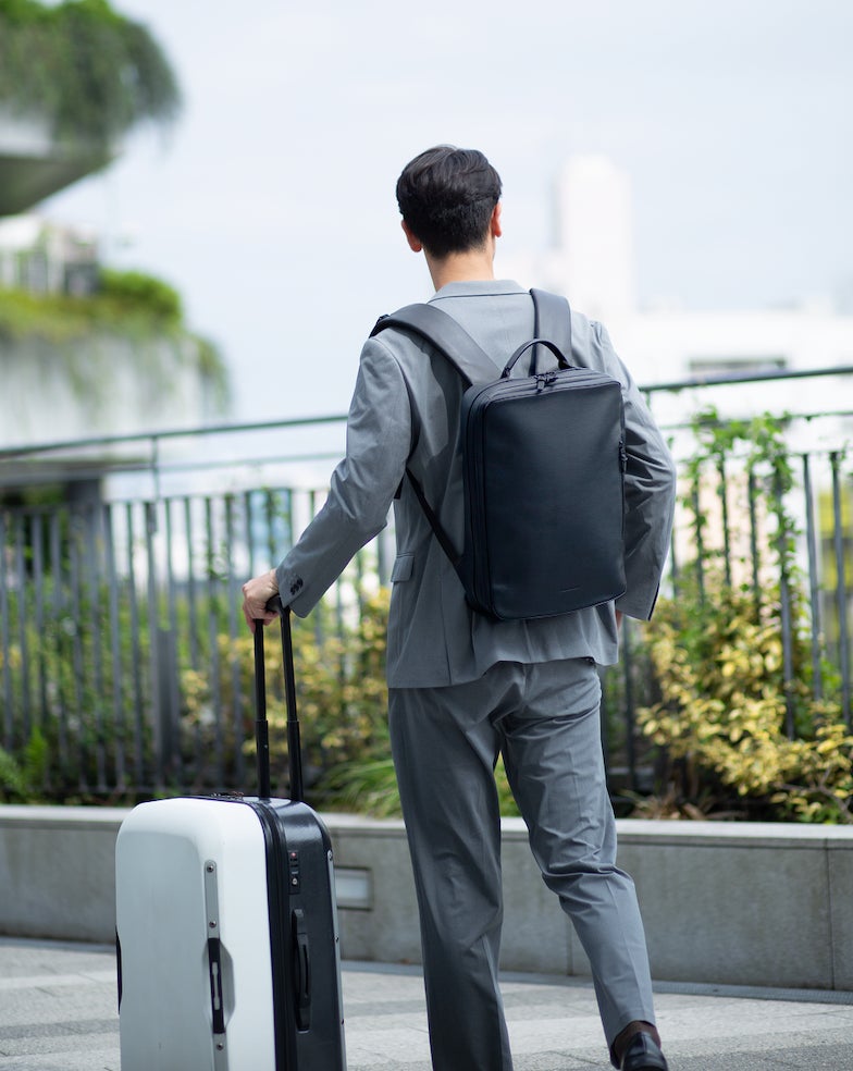 防水本革】Makuakeにて応援購入総額3,938,360円!目標金額1575%突破