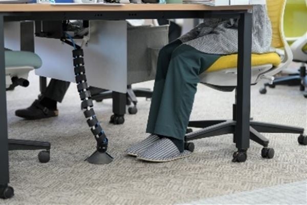 スリッパ勤務でリラックス効果を実感