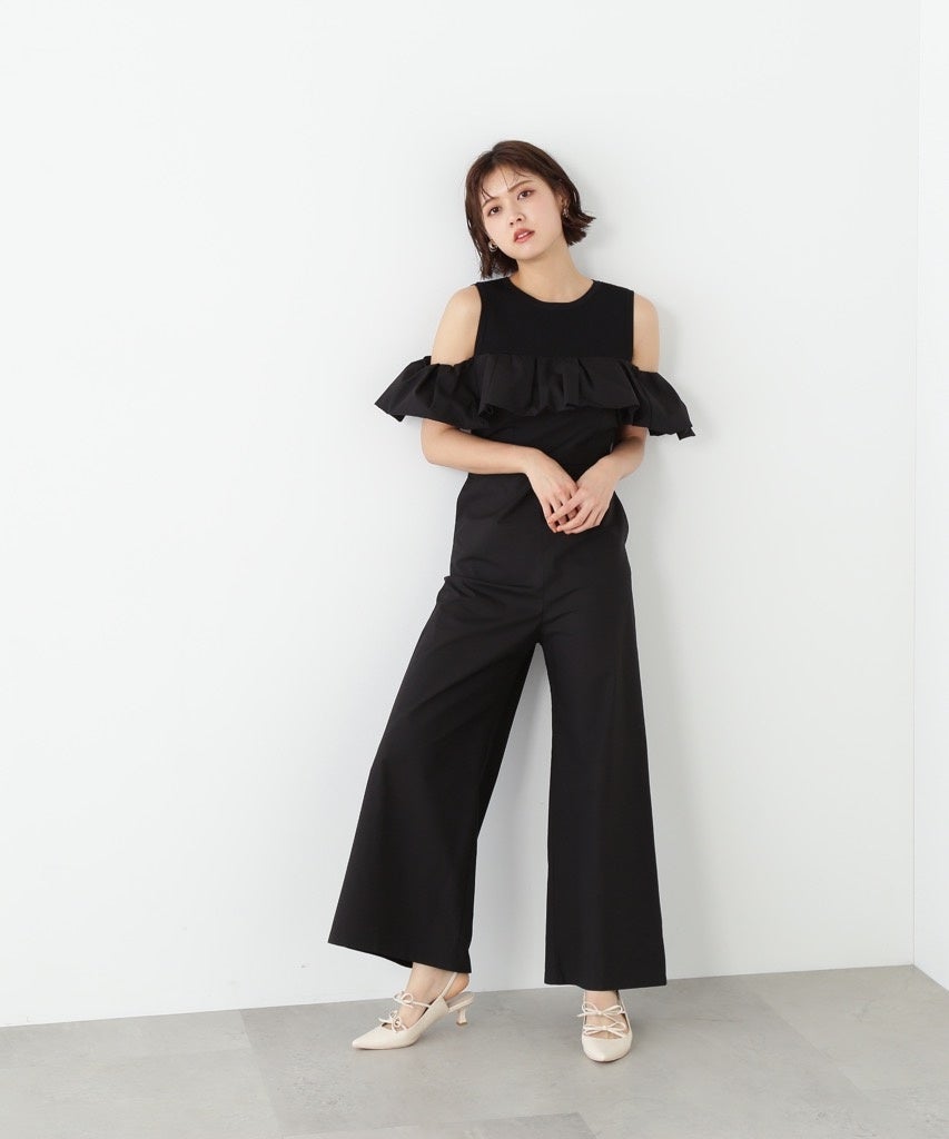 オフショルダーコンビネゾン ¥23,100(税込)