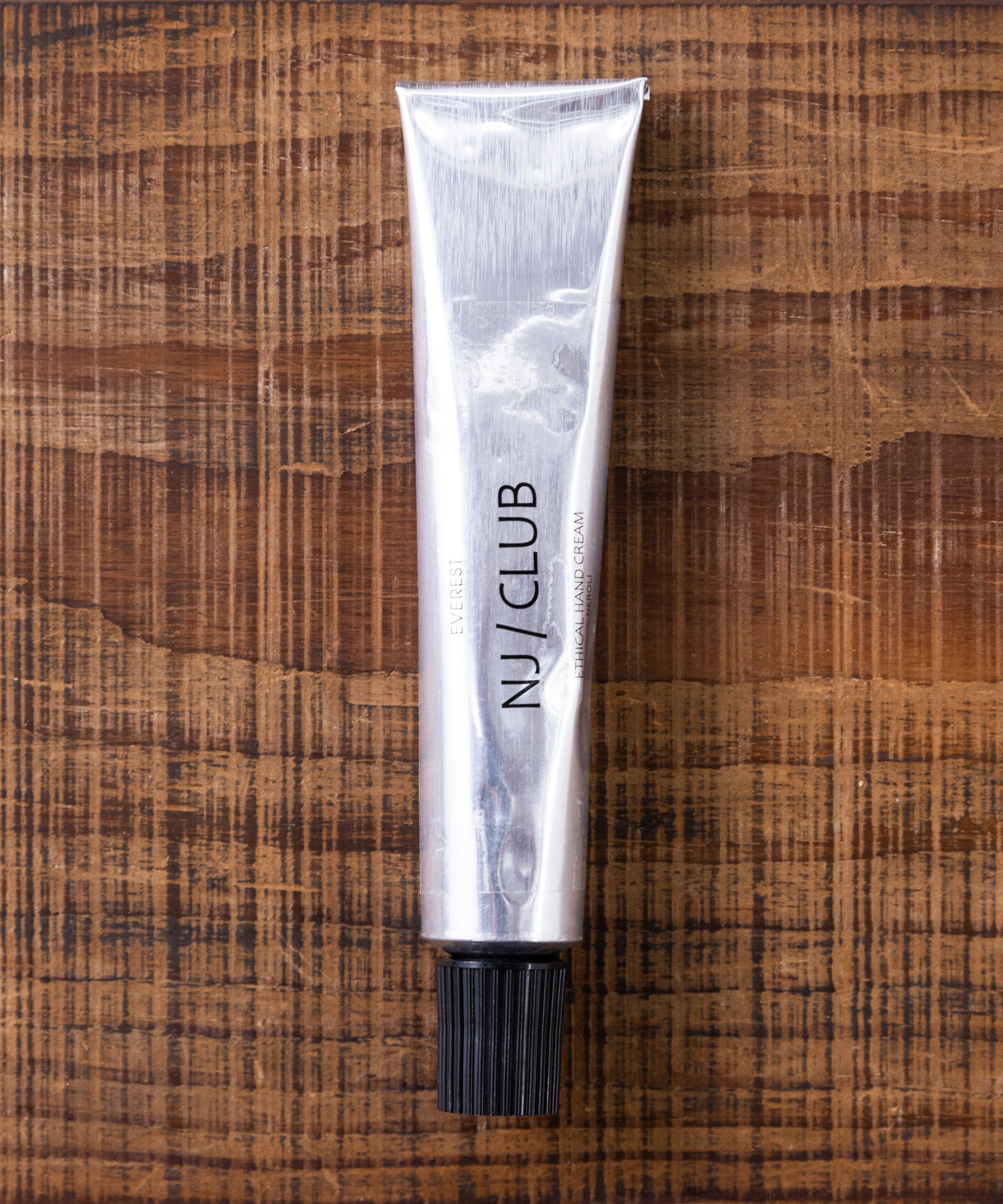 ナノ・ユニバースが展開する「NJ/CLUB」より、ストリートコスメ