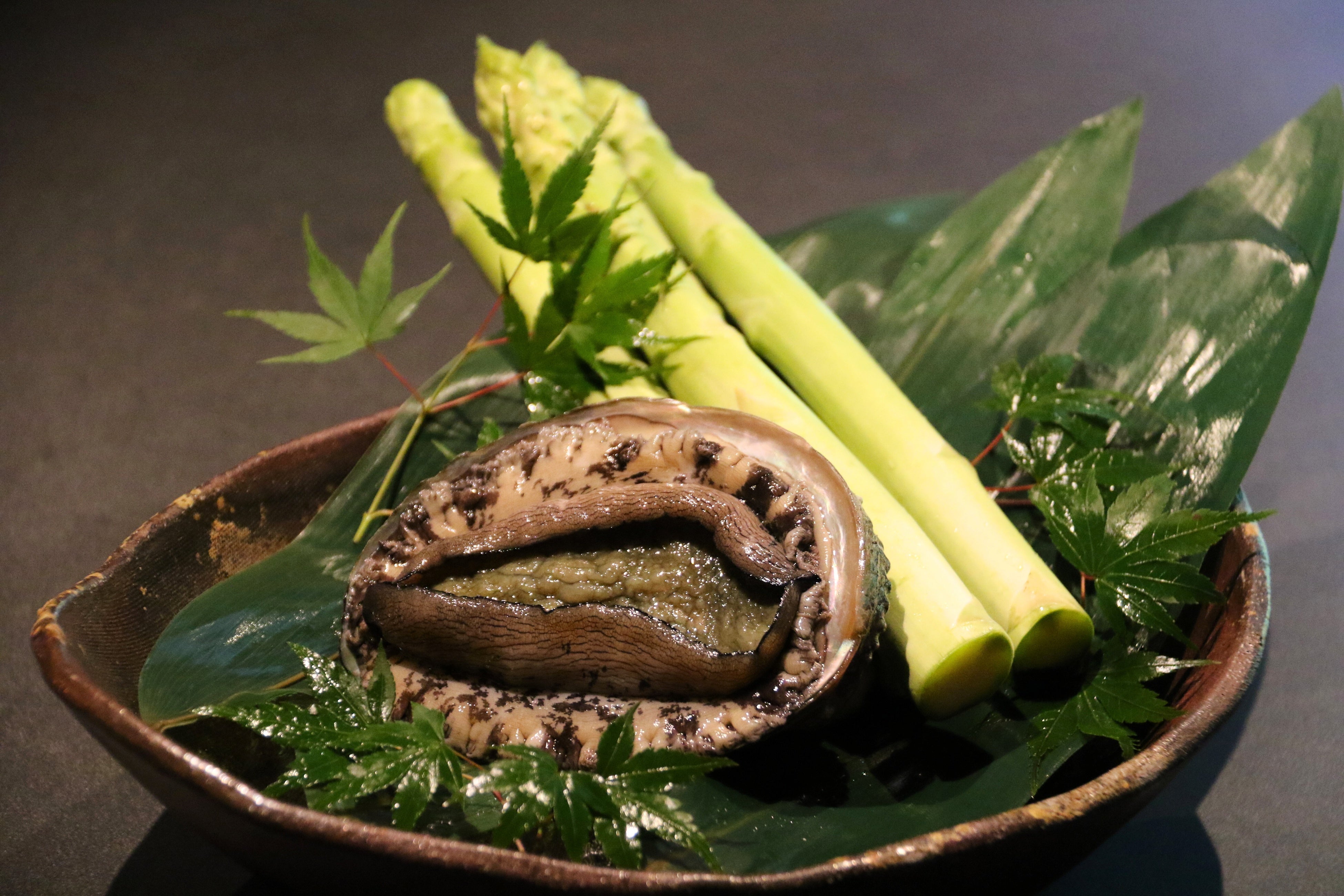 天然黒鮑を使用