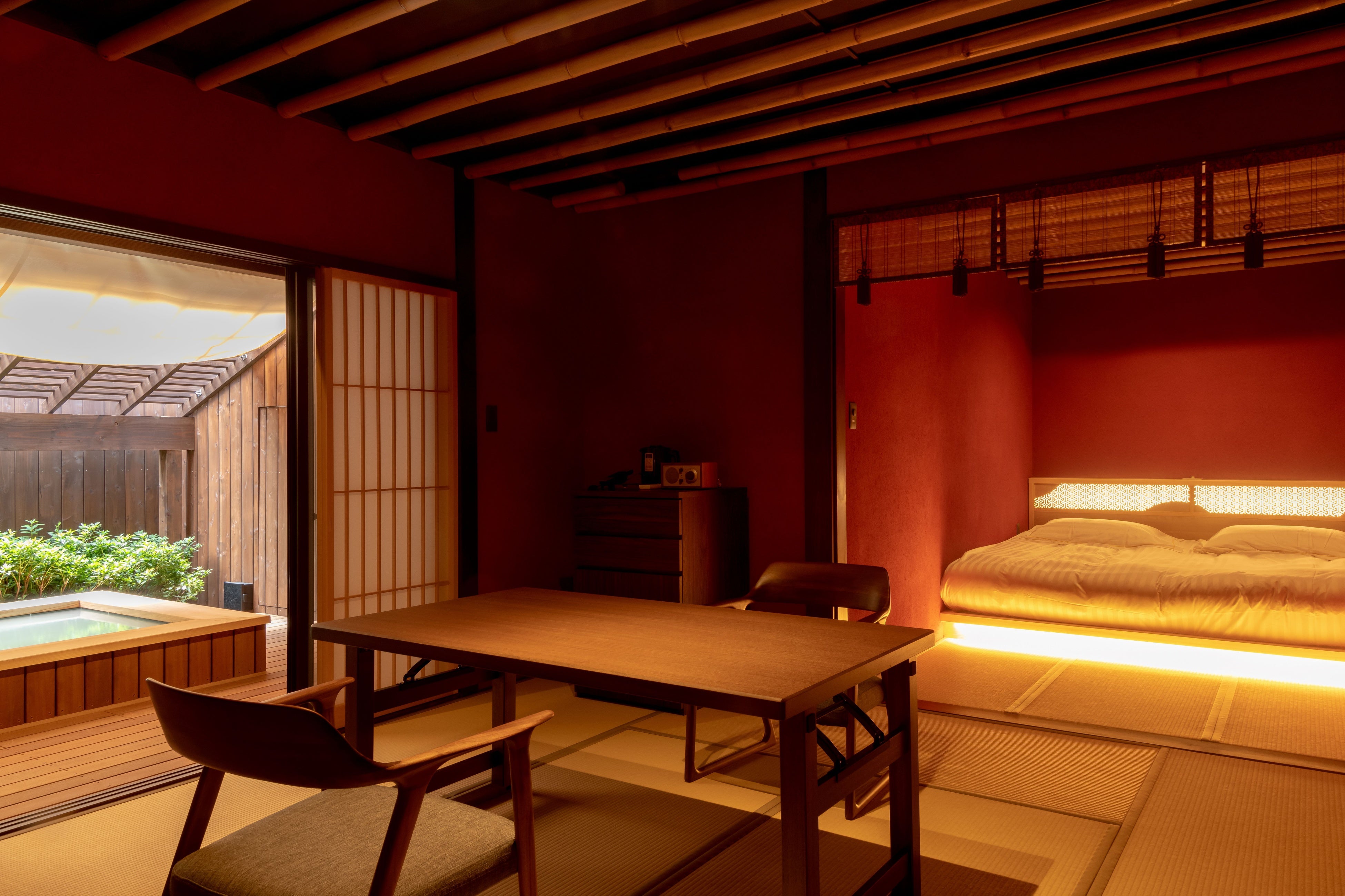 客室「雲」は機能的な客室で人気