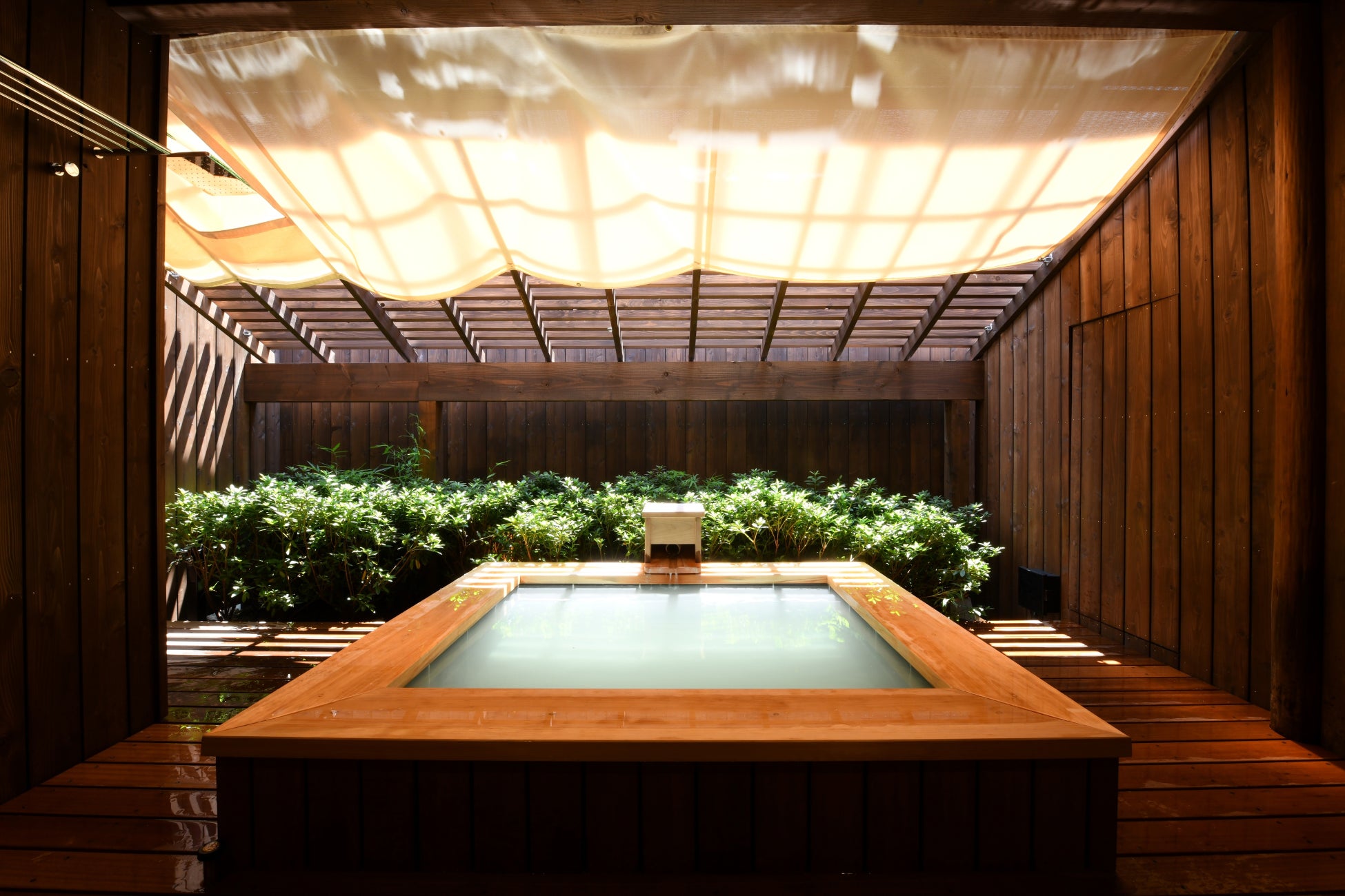 客室:雲の露天風呂イメージ