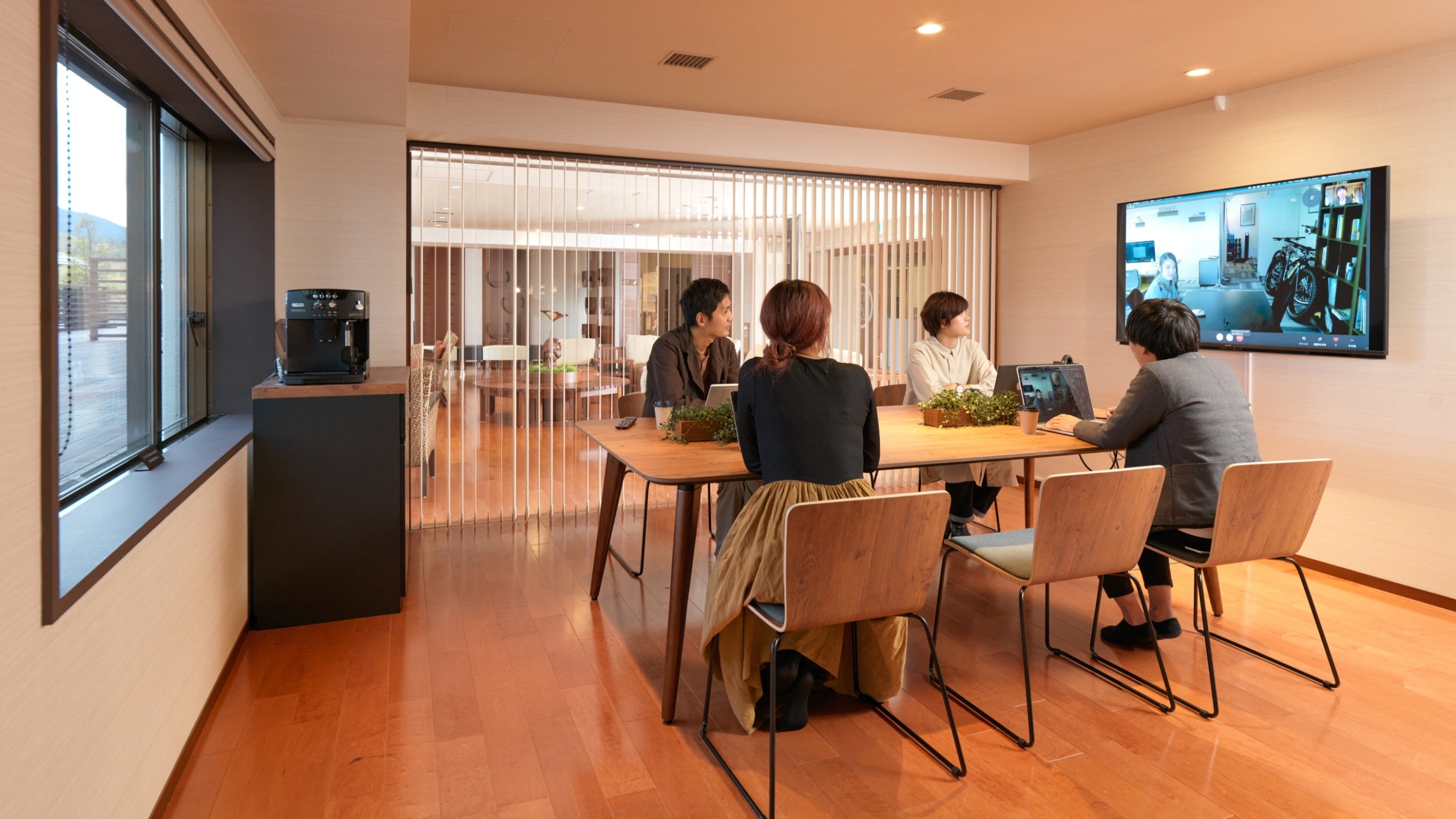 阿寒湖温泉地域のワークスペース（あかん湖 鶴雅ウイングス）