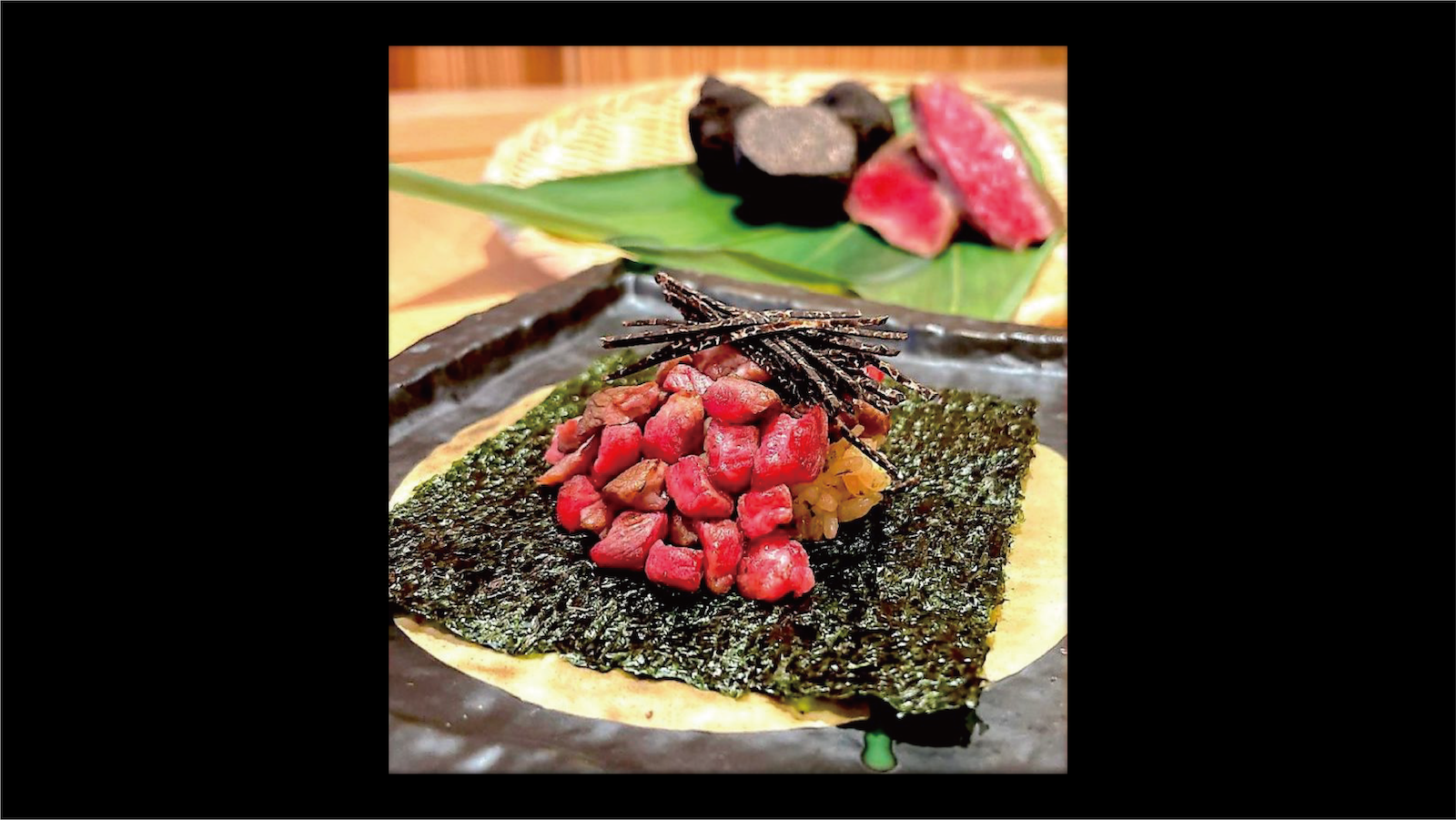 至極の一貫 黒毛和牛の炙りとトリュフの手巻き寿司