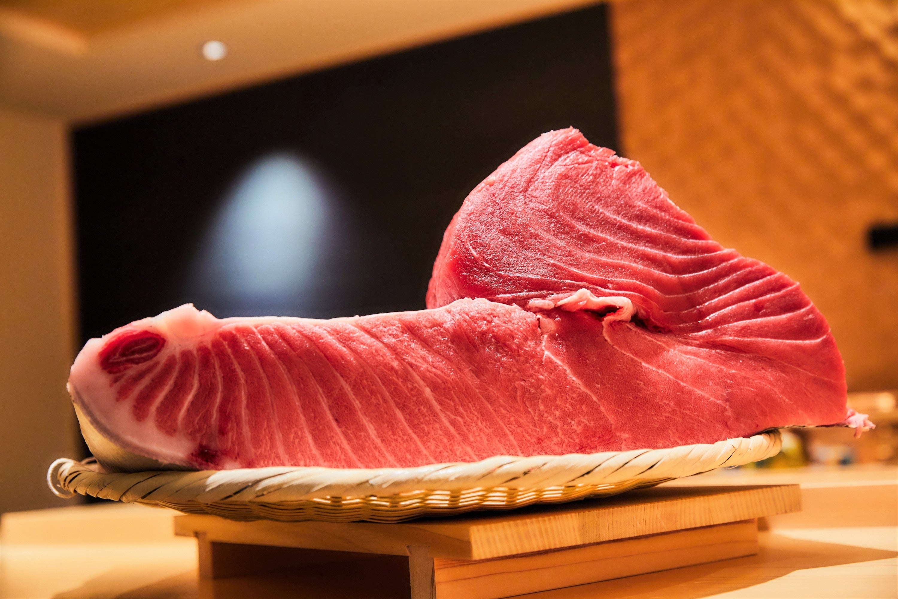 「やま幸」から仕入れる本マグロ