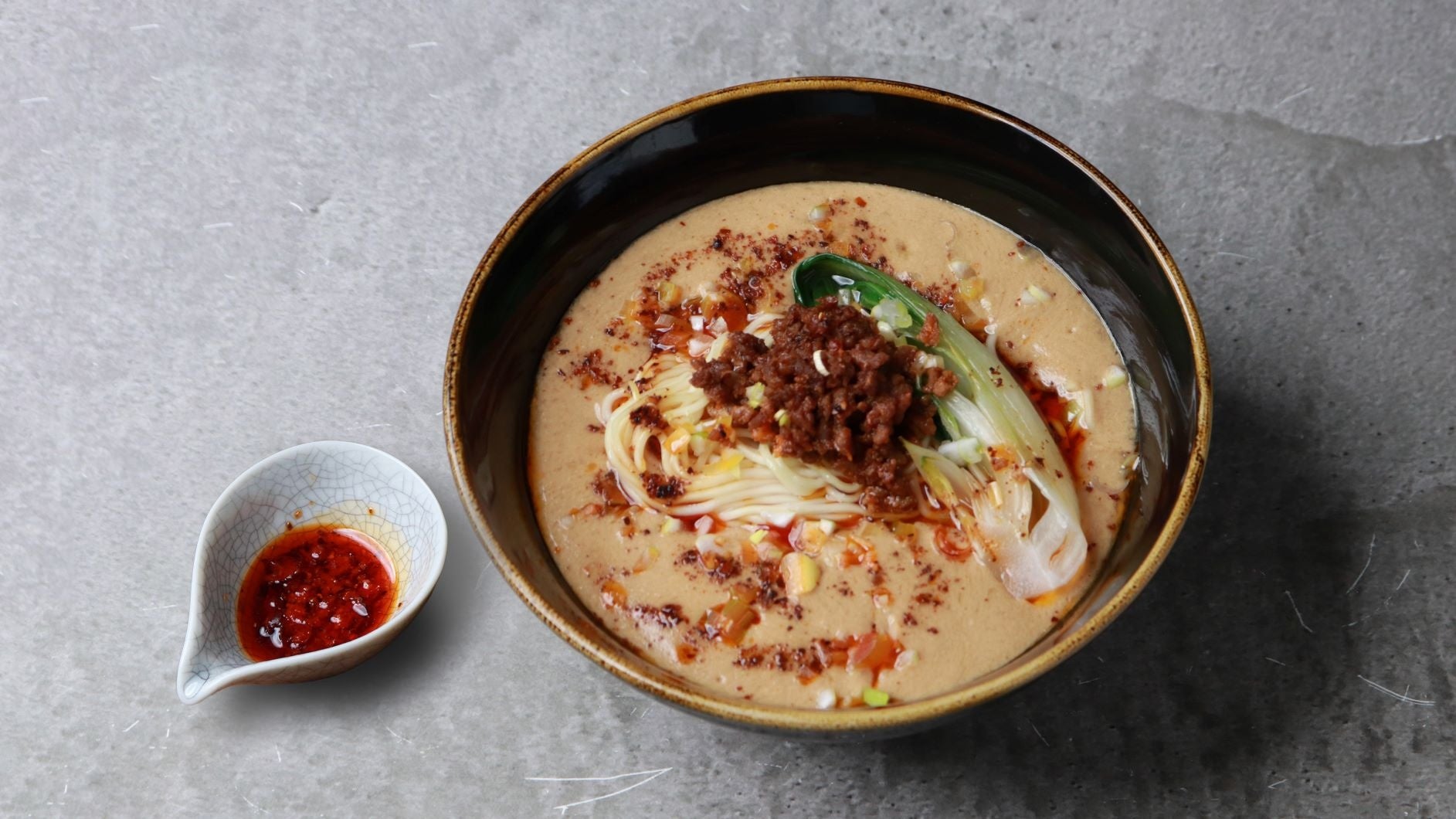 ファイヤー担々麺(1,230円)