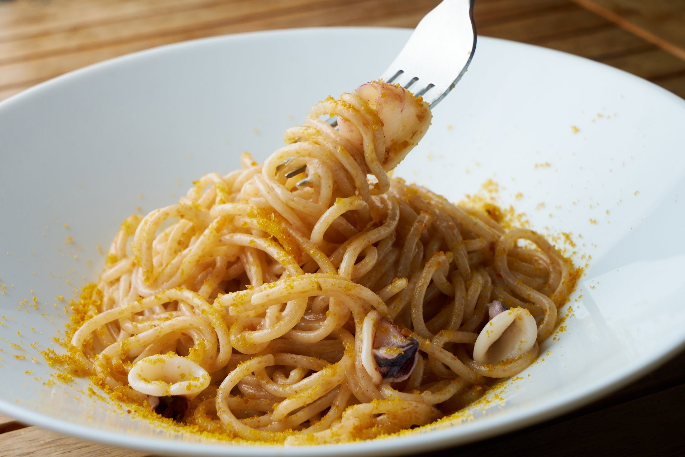 ヤリイカとカラスミの”梅”ペペロンチーノ 〜追い鰹を添えて〜：1,490円(税込)