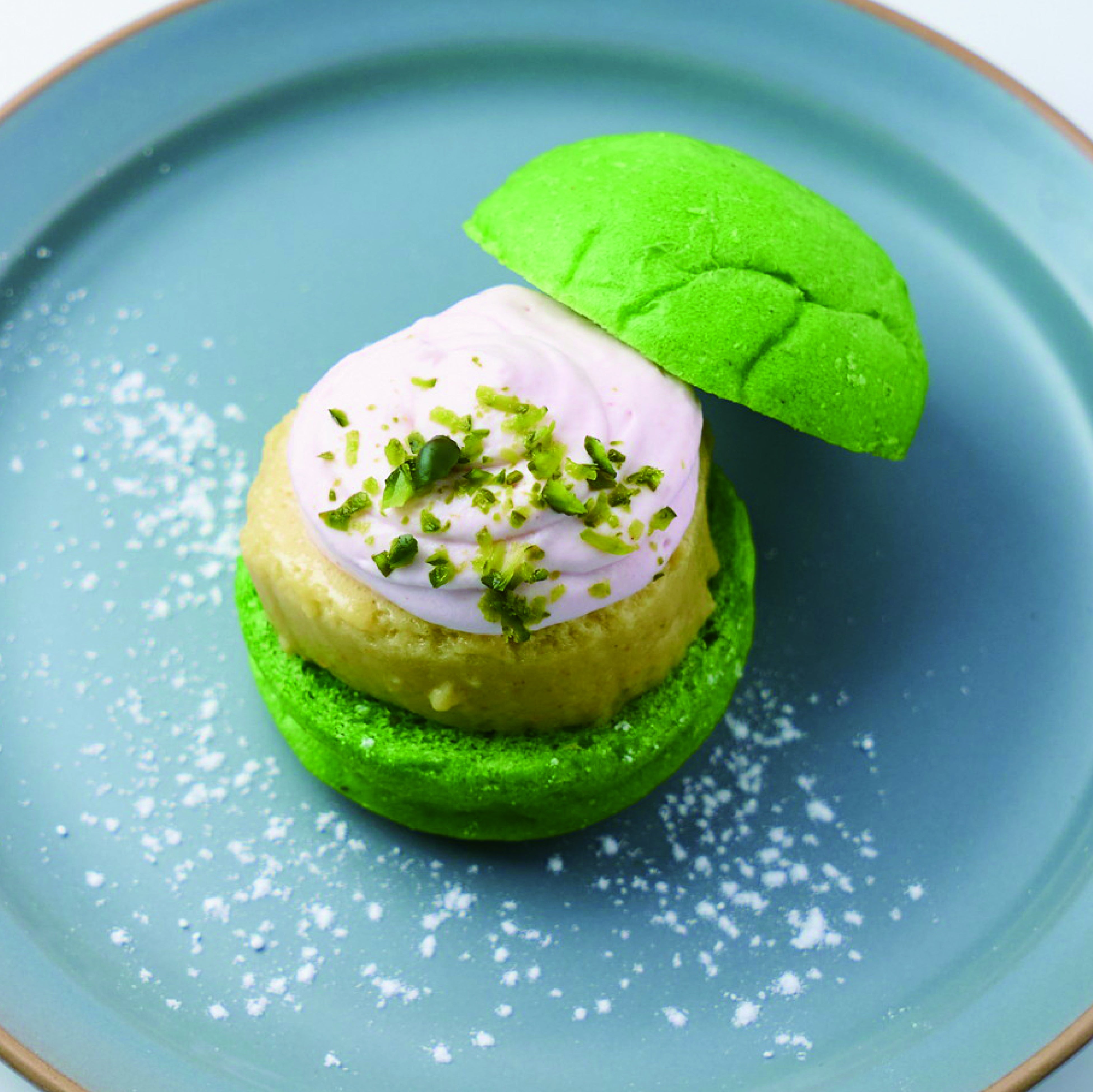 ・GREEN：ピスタチオのムースケーキ